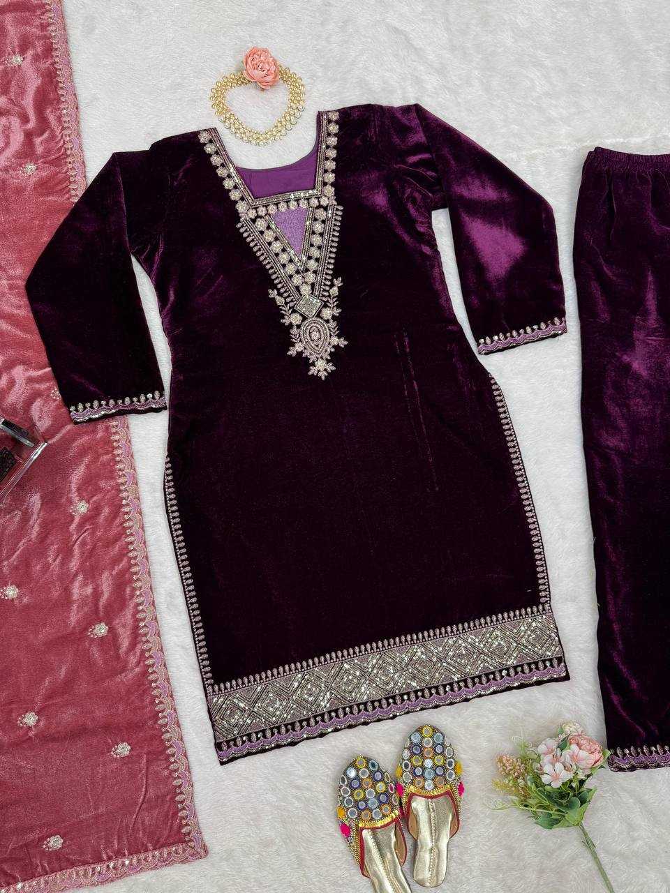 YNF VISCOSE VELVET RIN169 5801 SUITS & DRESSES WHOLESALE VELVET EMBROIDERY PARTY WEAR SUITS MANUFACTURER- Kapda Export