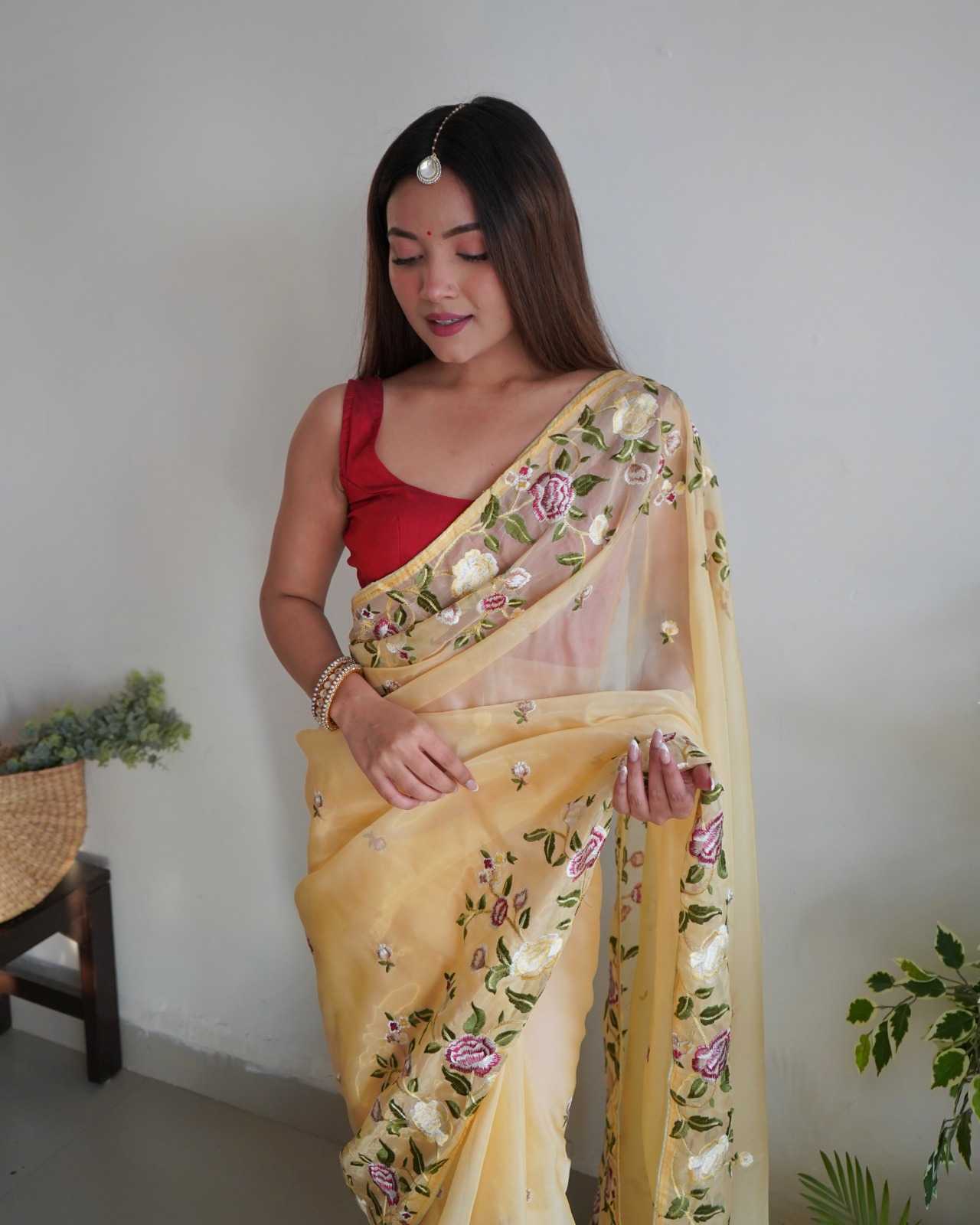 Ynf Organza Silk RIN185 Gold Tebi silk Silk Sarees Wholesale Raw Silk Sarees Fancy Silk Sarees Embroidered Silk Sarees Manufacturer- Kapda Export