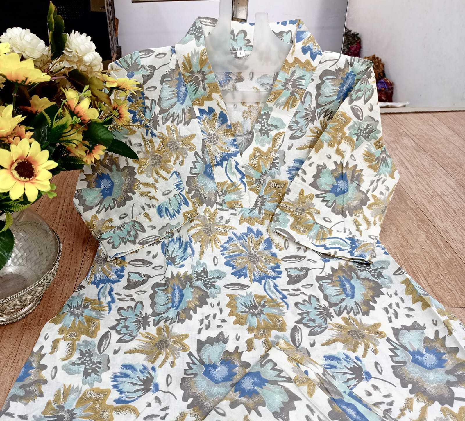 Ynf Pure Cotton KESH418 Z 754 Kurti Wholesale V-Neck Kurtis Kurti With Pants Kurtis With Pockets Manufacturer- Kapda Export