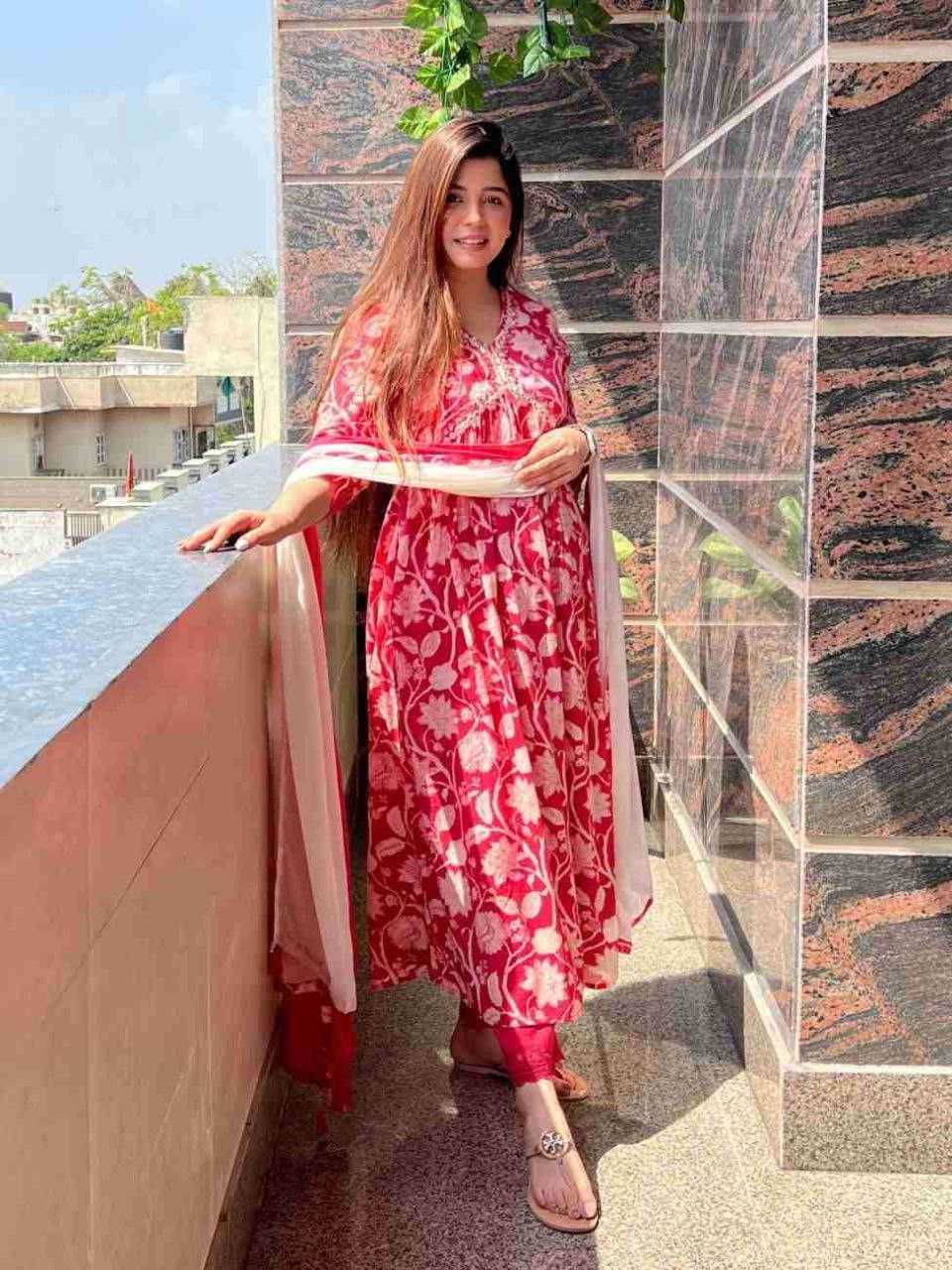 Ynf Rayon KESH354 GRM45 Suits & Dresses Wholesale Alia Cut Suits Embroidery Suits Cotton Suits Manufacturer- Kapda Export