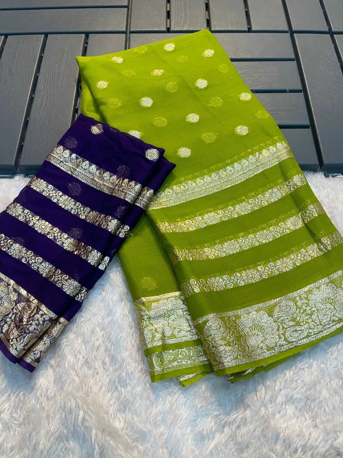 Ynf Viscouse Crushed Georgette RIN104 APE141 Sarees Wedding Collections Onam Sarees Wholesale Georgette Sarees Viscose Saree Festive Sarees Manufacturer- Kapda Export