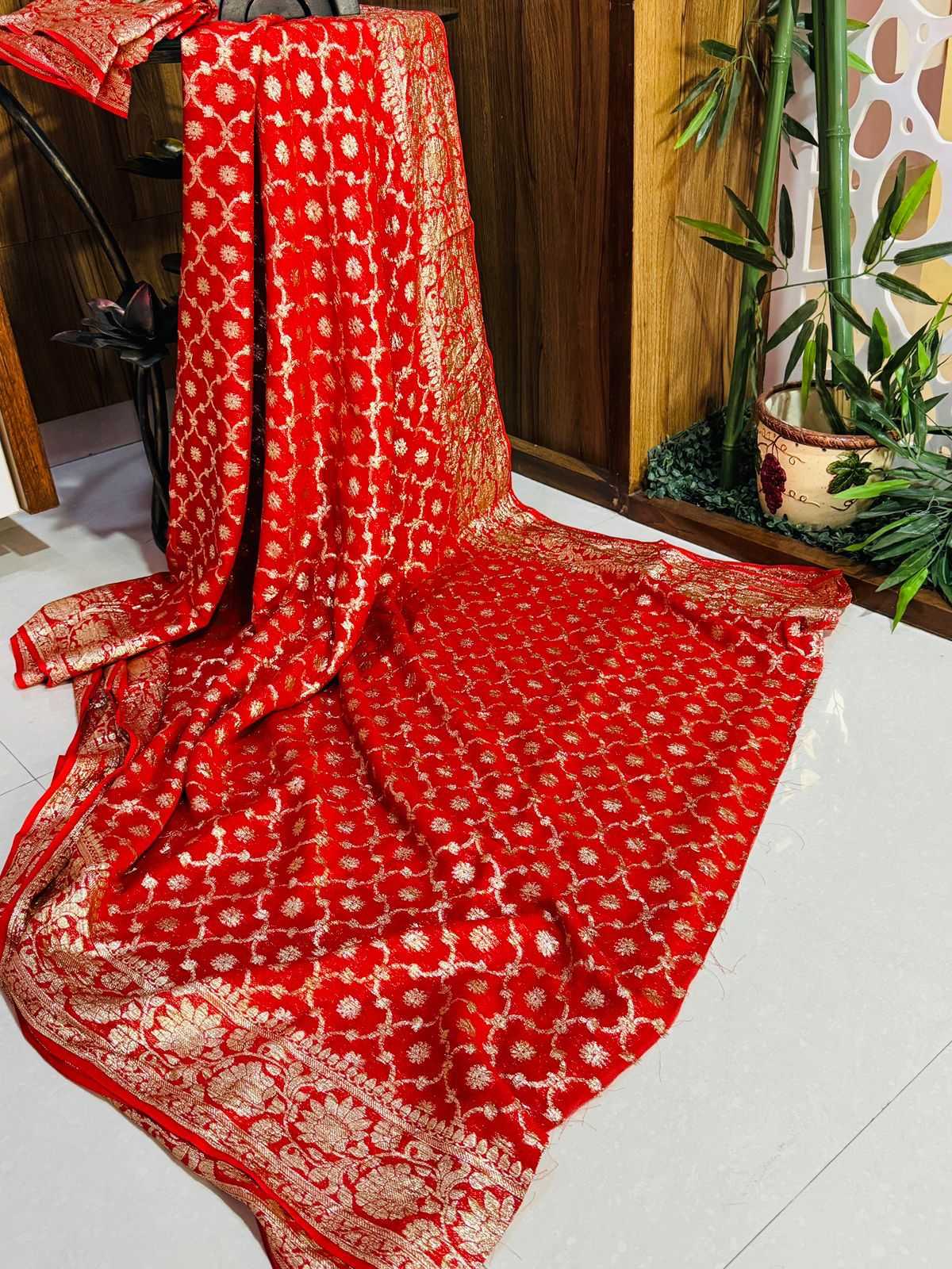 Ynf Viscouse Crushed Georgette RIN104 APE179 Sarees Karwa Chauth Sarees Festive Collections Wholesale Georgette Sarees Viscose Saree Holi Collections Manufacturer- Kapda Export