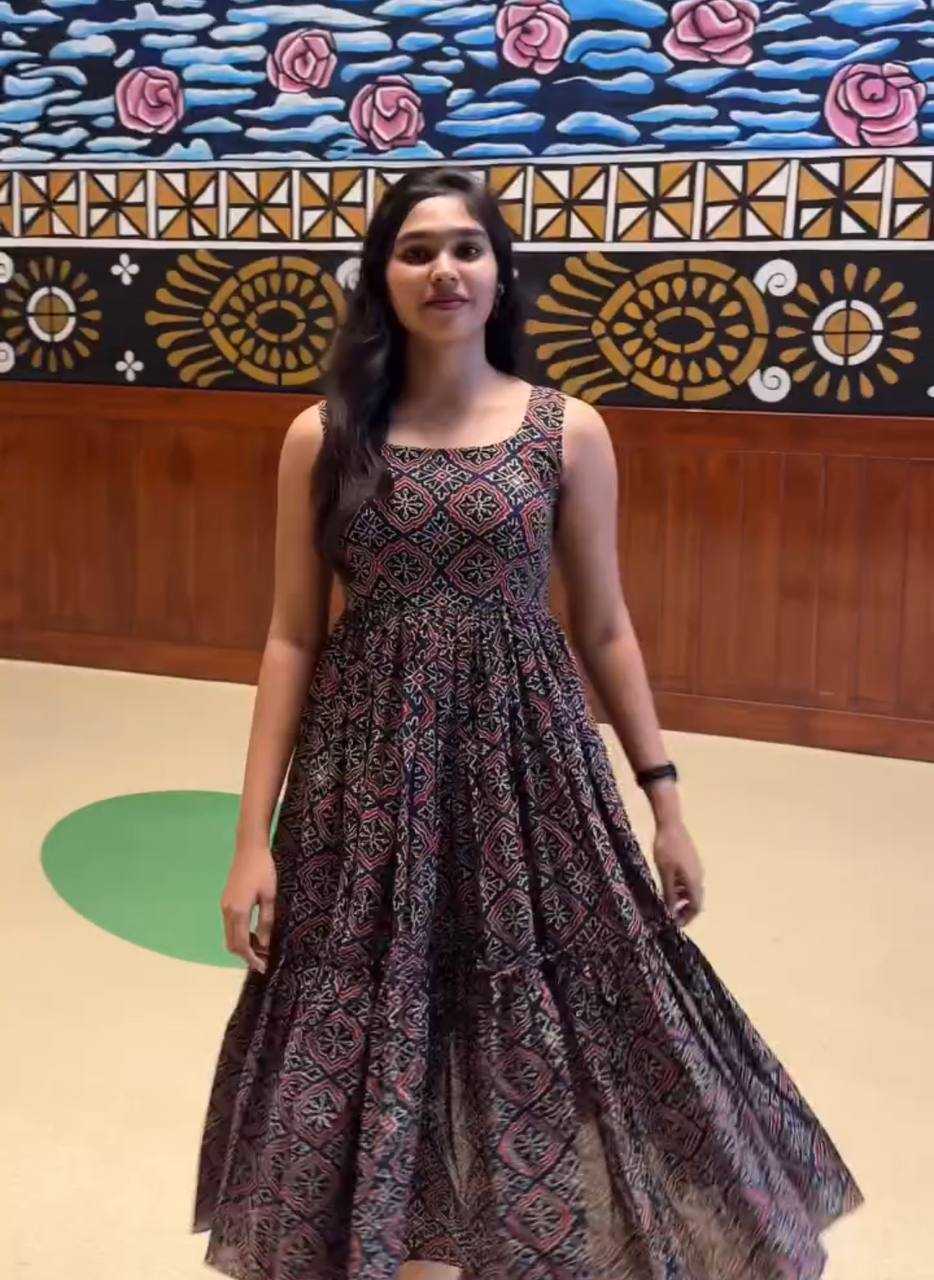 Ynf Cotton RIN218 1056 Kurti Western Wears Wholesale Anarkali Kurtis Sleeveless Kurtis Ruffle Kurtis Manufacturer- Kapda Export