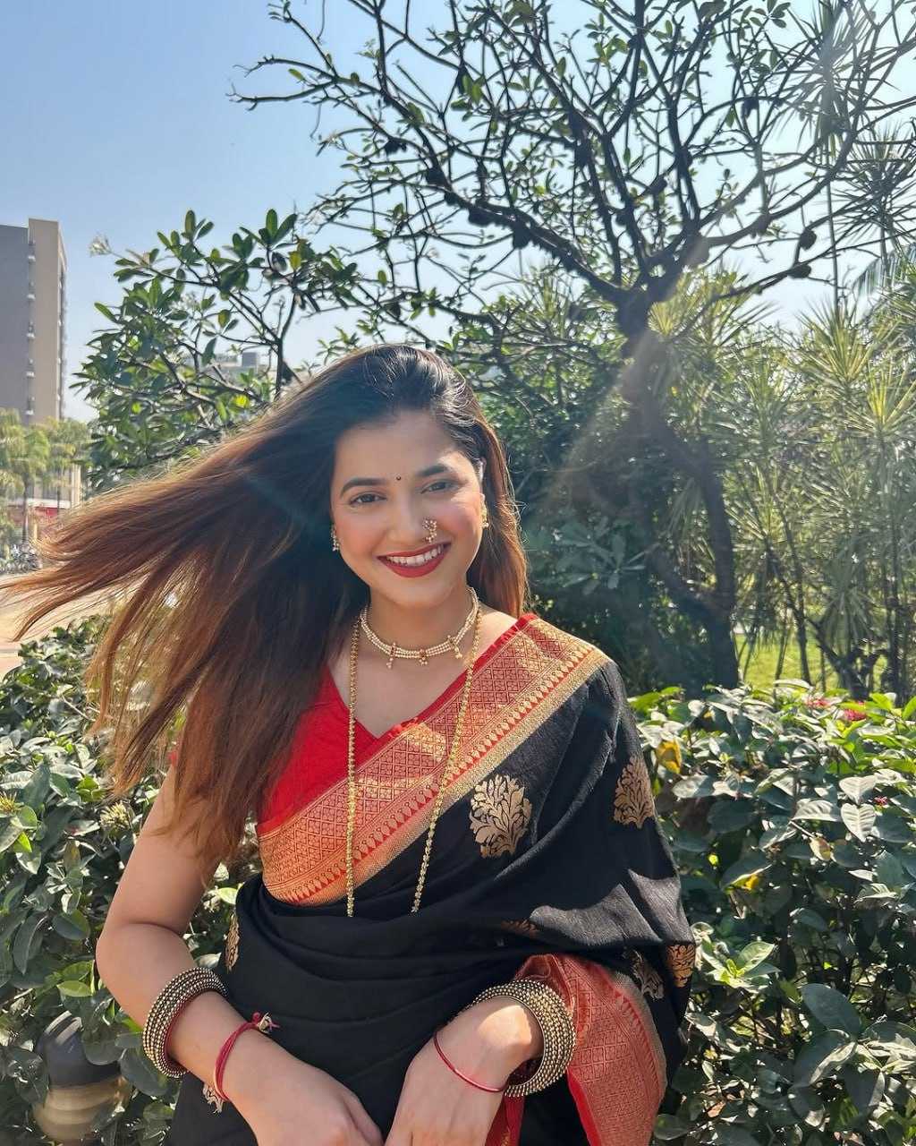 Ynf Banarasi Soft Silk RIN101 50182JARI Silk Sarees Wholesale Banarasi Silk Sarees Heavy Silk Sarees Pure Silk Sarees With Gold Borders Manufacturer- Kapda Export