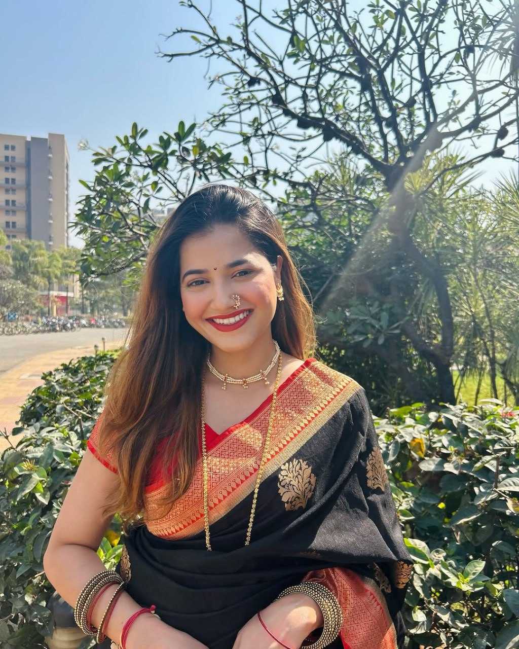 Ynf Banarasi Soft Silk RIN101 50182JARI Silk Sarees Wholesale Banarasi Silk Sarees Heavy Silk Sarees Pure Silk Sarees With Gold Borders Manufacturer- Kapda Export