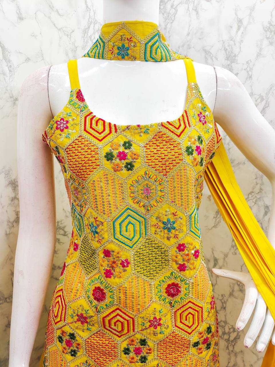 Ynf Chinon Silk RIN129 005 Suits & Dresses Wholesale Ladies Suits Embroidery Suits Palazzo Suit Sleeveless Dresses Manufacturer- Kapda Export