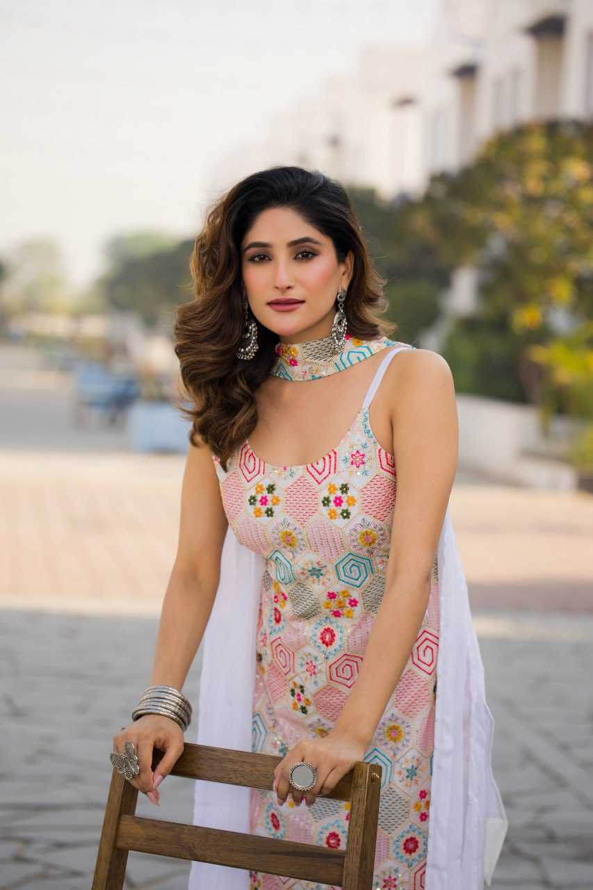 Ynf Chinon Silk RIN129 005 Suits & Dresses Wholesale Ladies Suits Embroidery Suits Palazzo Suit Sleeveless Dresses Manufacturer- Kapda Export