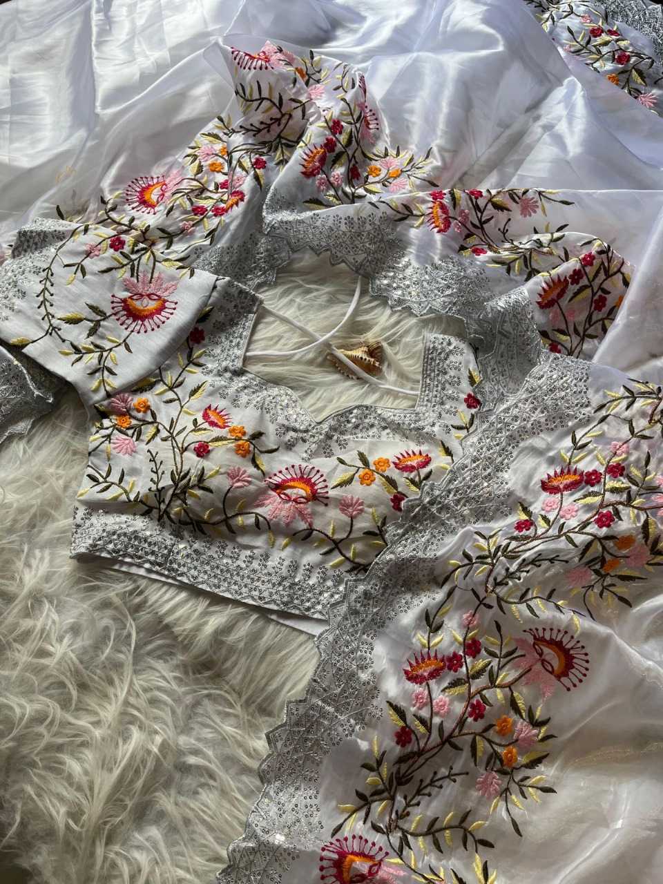 Ynf Jimmy Choo RIN222 Amisha Sarees Wedding Collections Wholesale Designer Sarees Reception Outfits Manufacturer- Kapda Export