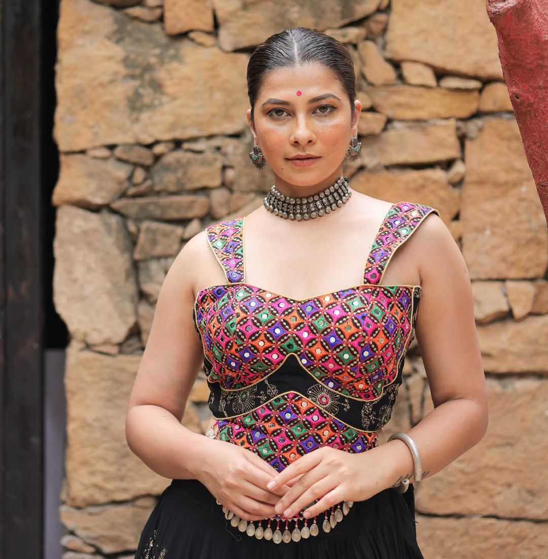 Ynf Muslin RIN207 1504 Lehengas Navratri Chaniya Choli Wholesale Designer Lehenga Choli Chaniya Choli Mirror Work Lehenga Manufacturer- Kapda Export