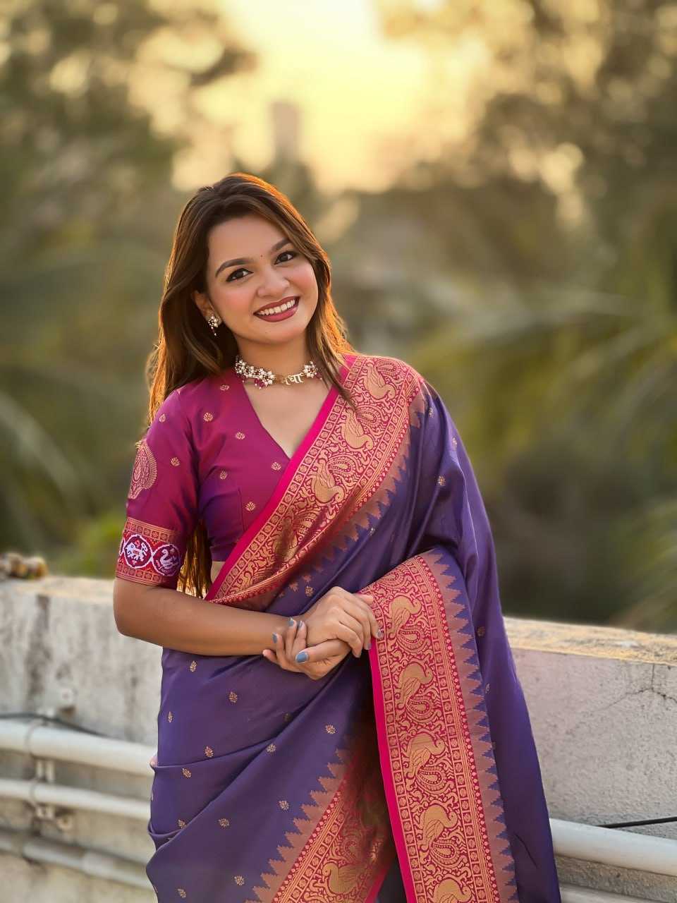 Ynf Tissue Silk RIN116 Tissue SAREES Silk Sarees Wholesale Heavy Silk Sarees Kanjeevaram Sarees Pure Zari Silk Sarees Manufacturer- Kapda Export