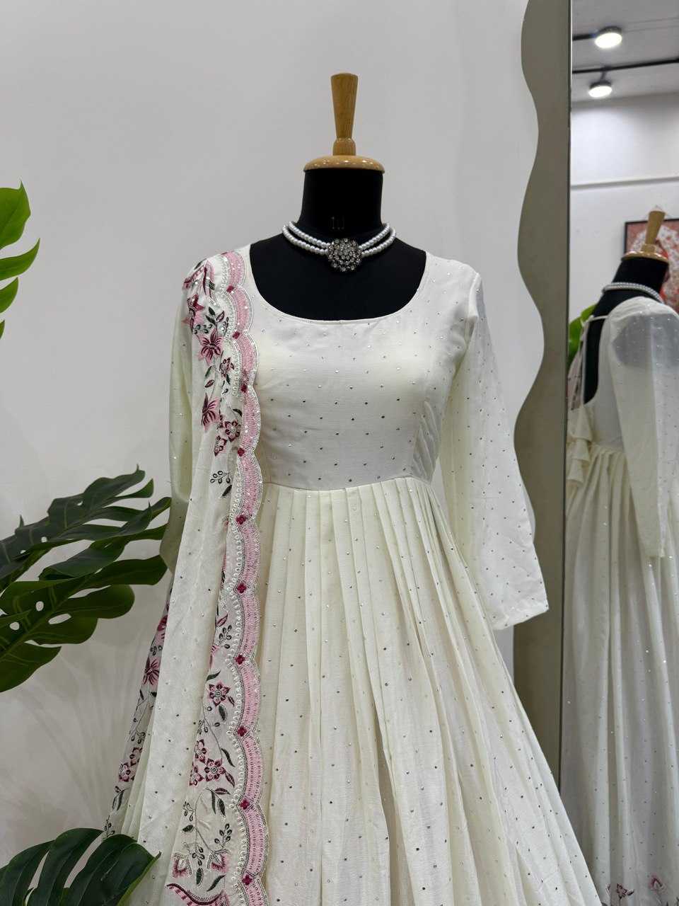 Ynf Chinon Silk RIN162 5873 Gowns Plus Size Collections Wholesale Fancy Gowns Party Wear Gowns Manufacturer- Kapda Export