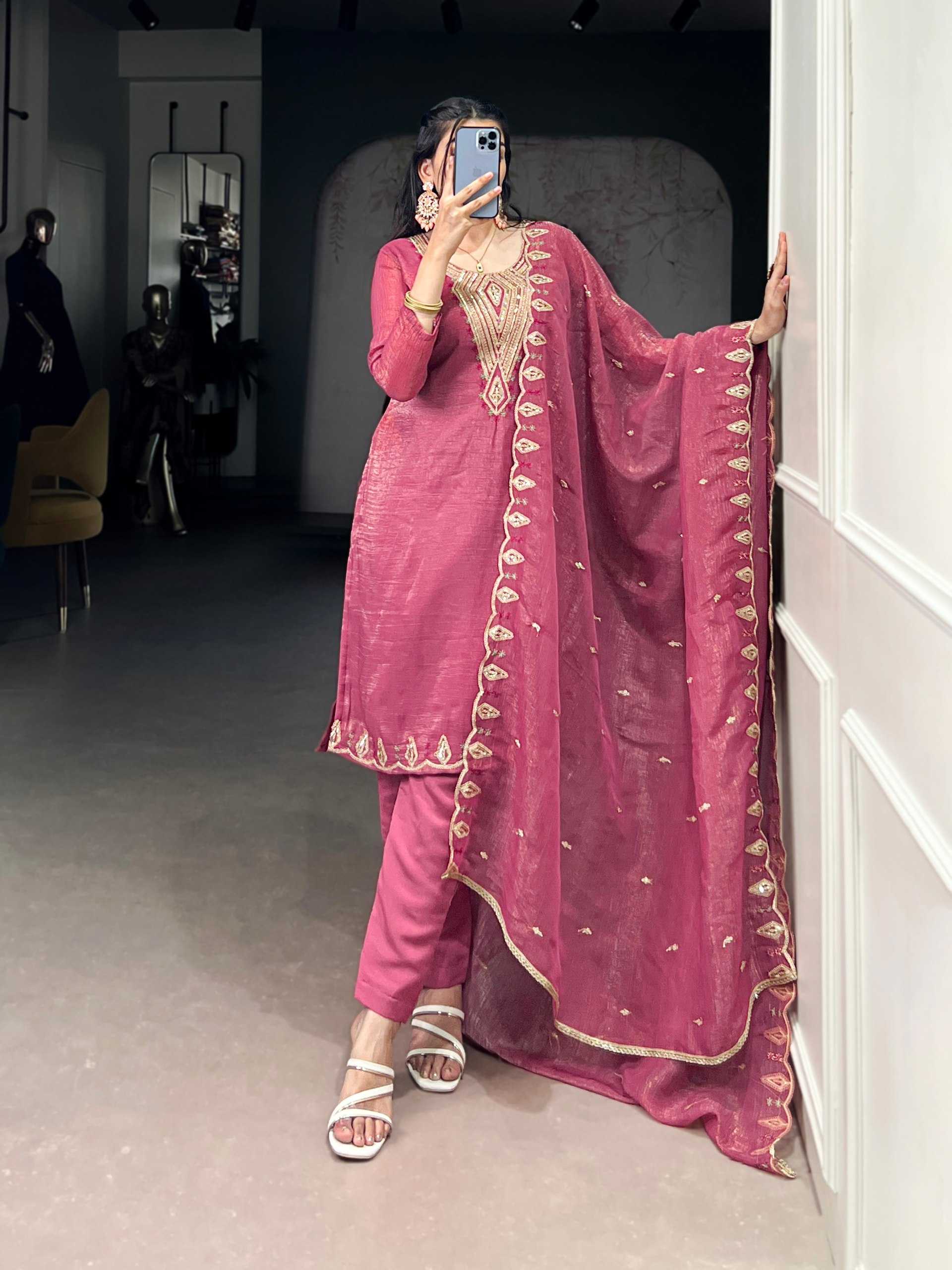 Ynf Crunchi KESH134 3032 Suits & Dresses Wholesale Ladies Suits Embroidery Suits Floor-Length Dresses Manufacturer- Kapda Export