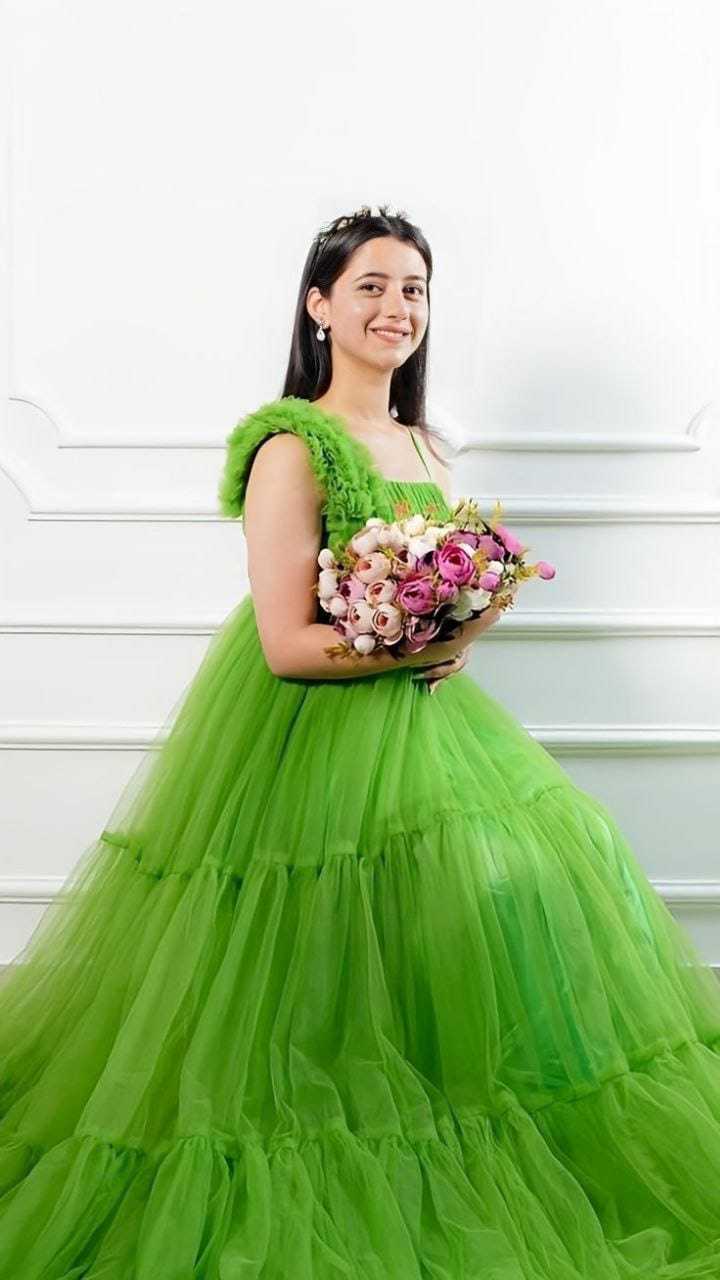 Ynf Net RIN157 PC-3140 Gowns Festive Collections Plus Size Collections Wholesale Net Gowns Sleeveless Gowns Green Gown Manufacturer- Kapda Export