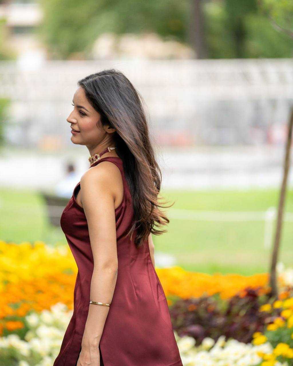 Ynf Satin RIN141 1949 Suits & Dresses Bollywood Collections Wholesale Designer dresses Hina Khan Collections Manufacturer- Kapda Export