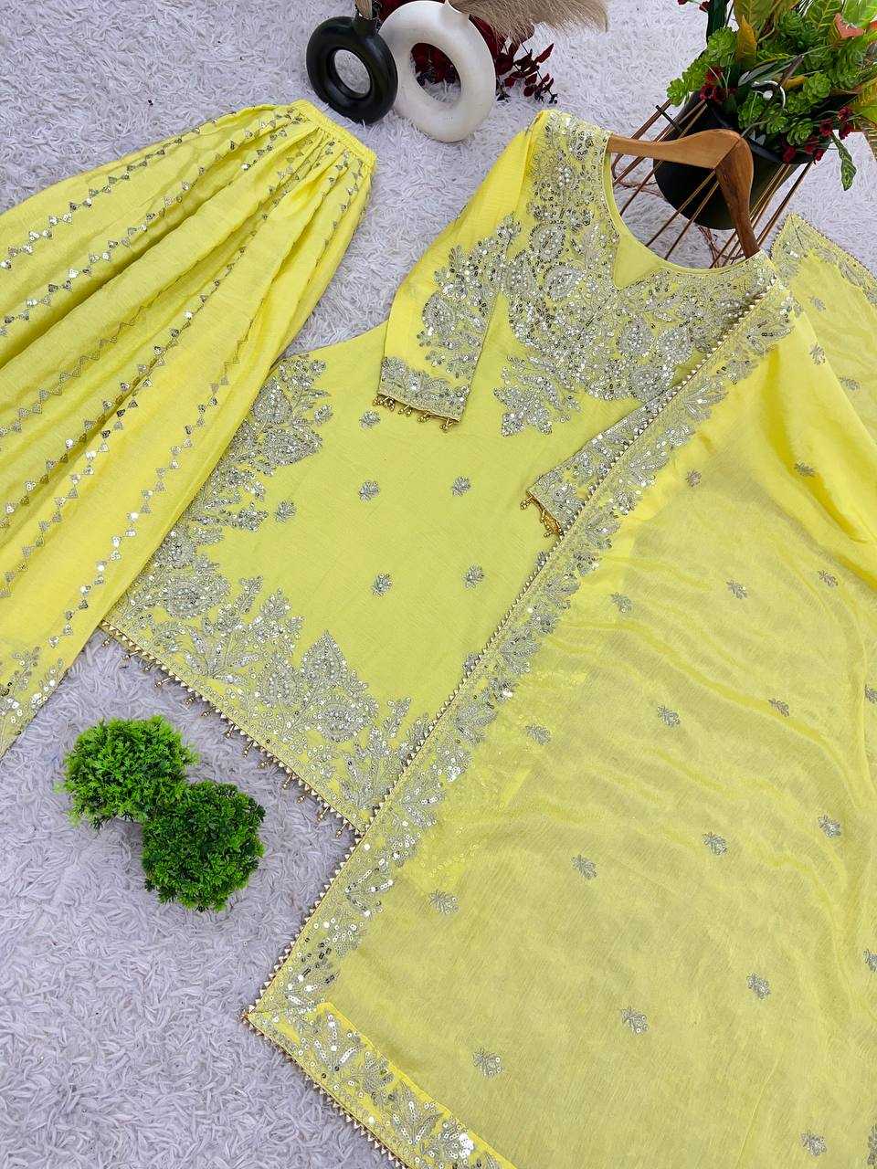 Ynf Chinon Silk KESH499 5002 Suits & Dresses Wholesale Embroidery Suits Wedding Suits Off-Shoulder Dresses Manufacturer- Kapda Export