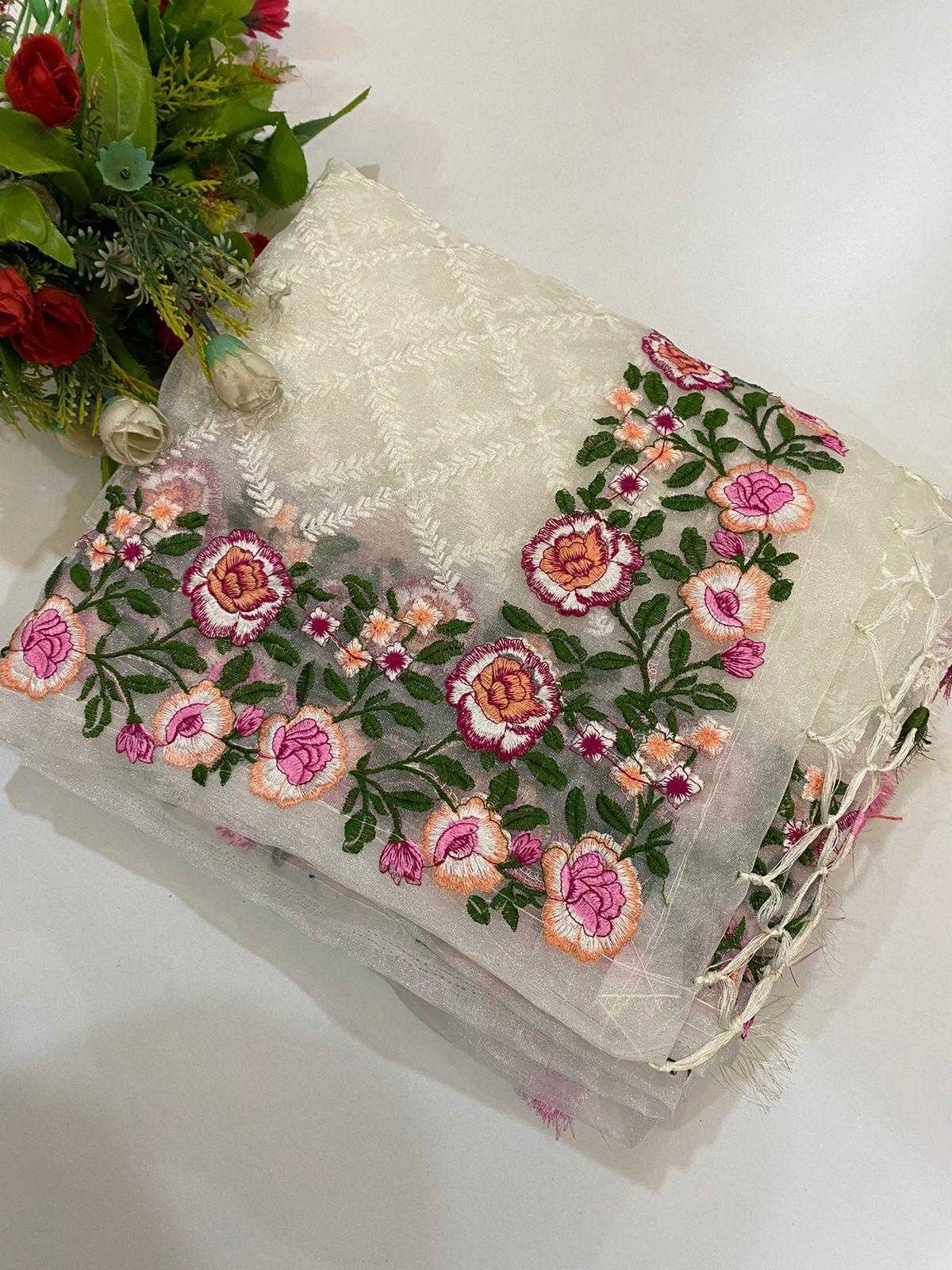 Ynf Organic Silk RIN164 Off-white silk Silk Sarees Wedding Collections Festive Collections Wholesale Designer Silk Sarees Silk Sarees For Weddings White Silk Sarees Manufacturer- Kapda Export