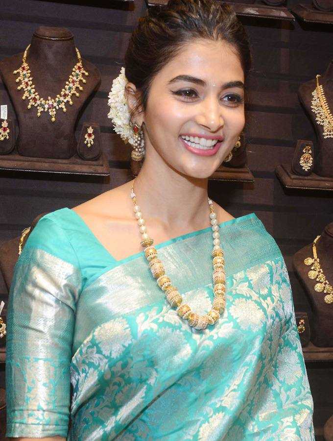 Ynf Lichi Silk KESH551 068 Silk Sarees Bollywood Collections Wholesale Designer Silk Sarees Pooja Hedge Manufacturer- Kapda Export