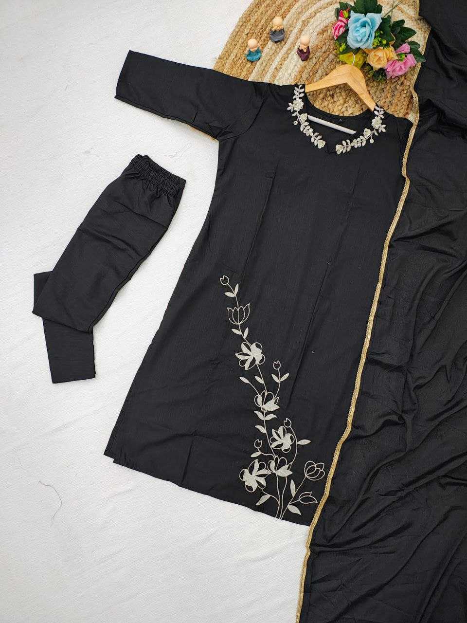 Ynf Slub Reyon KESH517 H3 Suits & Dresses Wedding Collections Festive Collections Wholesale Party wear suits Designer Suits Black Salwar Suit Manufacturer- Kapda Export