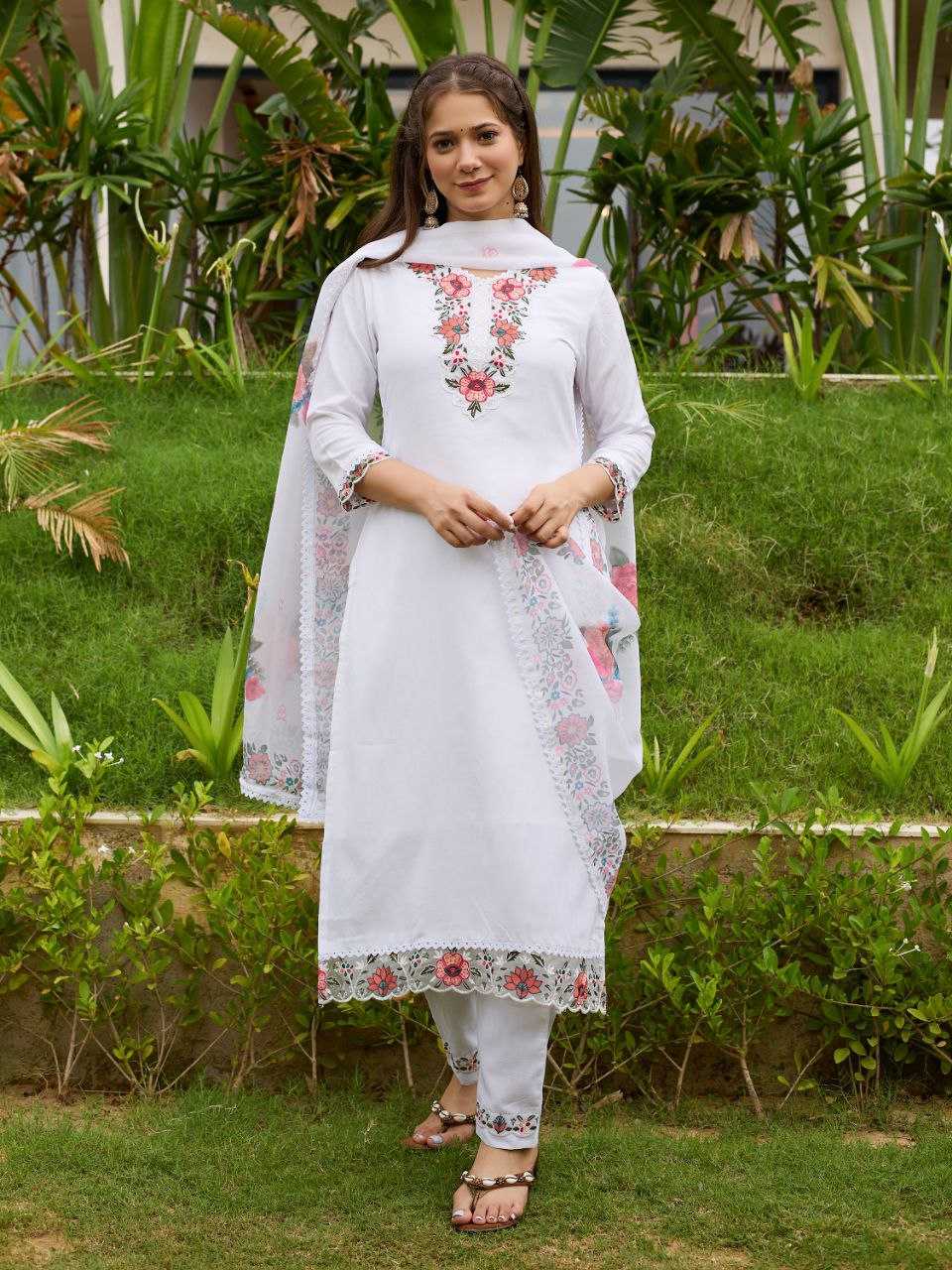 Ynf Viscose Rayon KESH529 ZOYA Suits & Dresses Wedding Collections Festive Collections Wholesale Embroidered Suits White Salwar Suit Wedding Outfits Manufacturer- Kapda Export