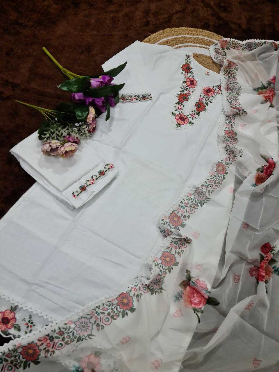 Ynf Viscose Rayon KESH529 ZOYA Suits & Dresses Wedding Collections Festive Collections Wholesale Embroidered Suits White Salwar Suit Wedding Outfits Manufacturer- Kapda Export