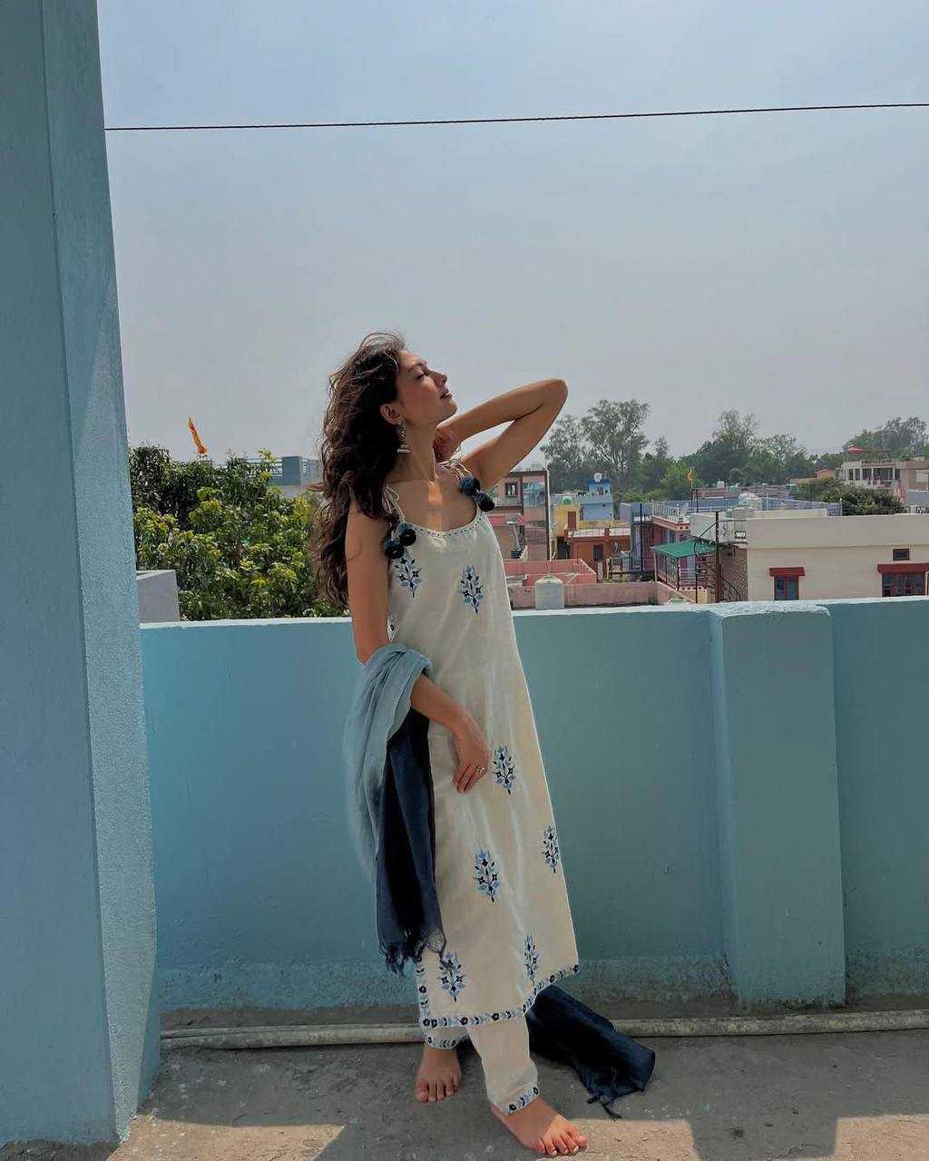 Ynf Cotton RIN141 1983 Suits & Dresses Festive Collections Wholesale Embroidered Dresses Cotton Dresses Sleeveless Dresses Manufacturer- Kapda Export