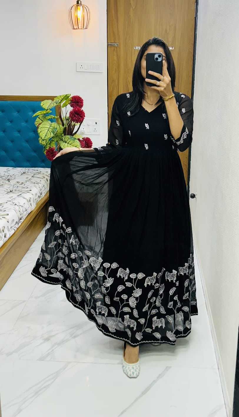 Ynf Georgette KESH576 Threads Gowns Wholesale Georgette Gown Designer Gowns Black Gown Manufacturer- Kapda Export