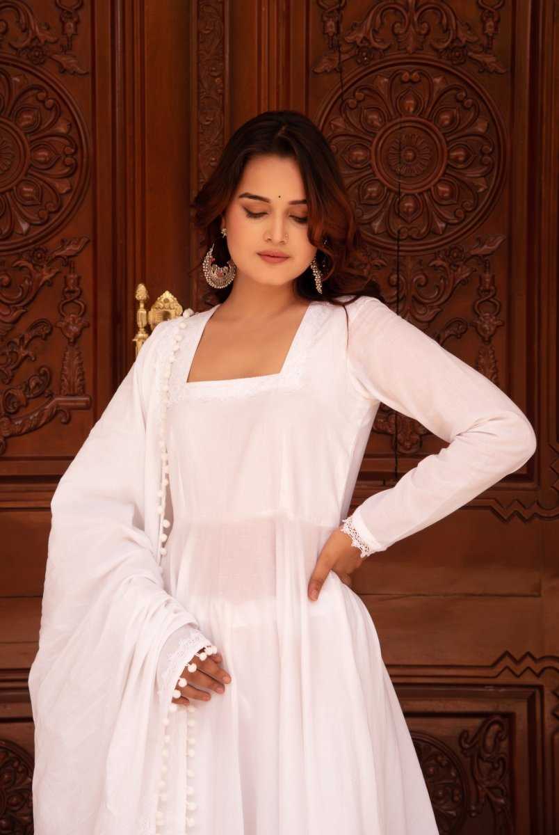 Ynf Georgette RIN157 2207 Gowns Festive Collections Plus Size Collections Wholesale Georgette Gown White Gown Onam Collections Manufacturer- Kapda Export