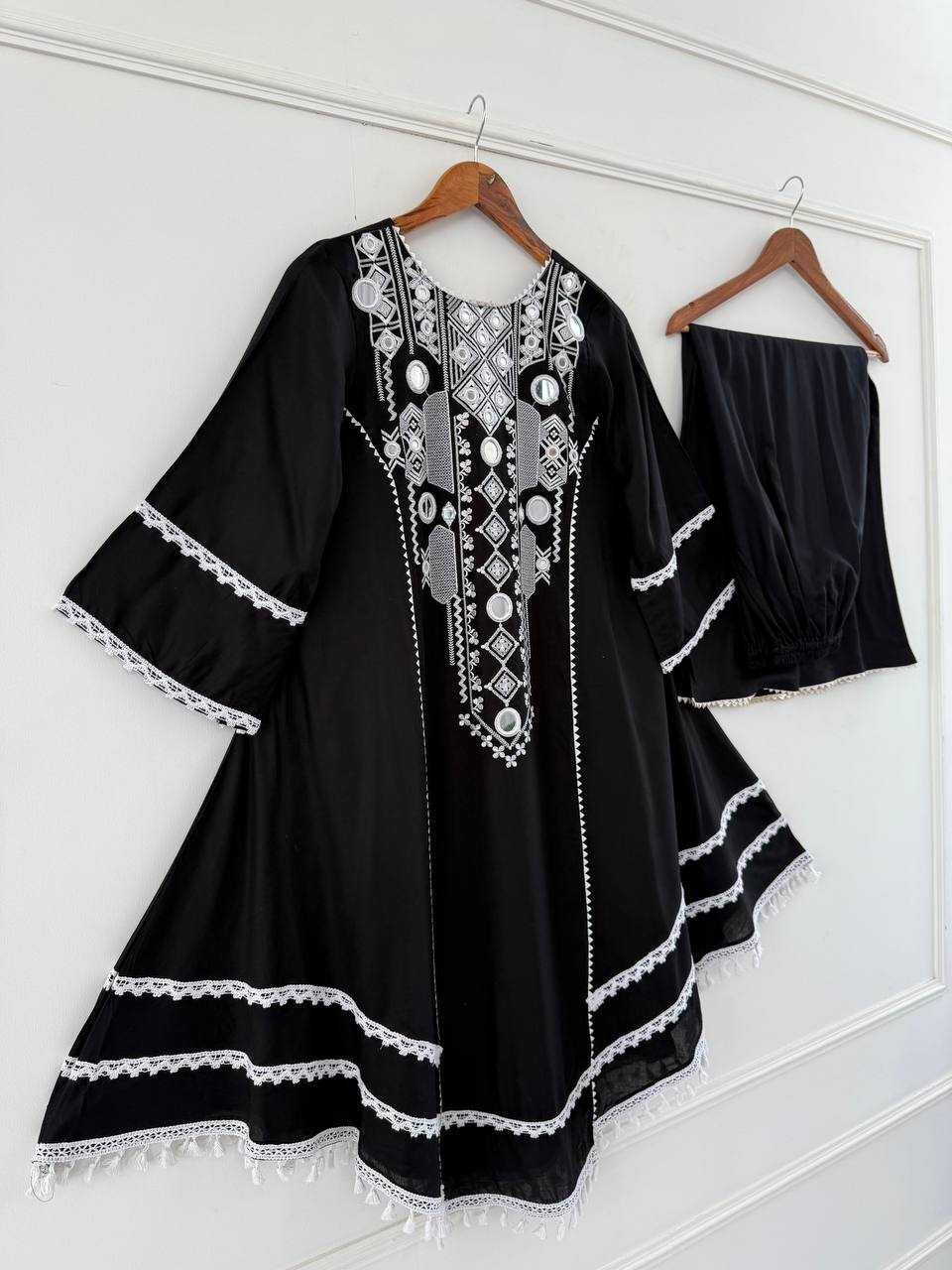 Ynf Reyon Cotton RIN162 5910 Suits & Dresses Wholesale Embroidery Suits Party wear suits Black Salwar Suit Manufacturer- Kapda Export