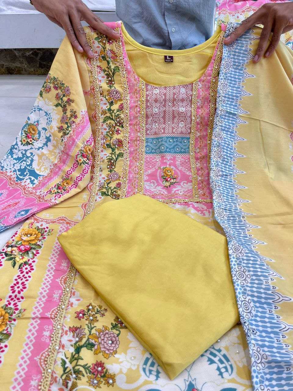 Ynf Soft Silk KESH602 SOFT LOOM Suits & Dresses Wholesale Printed Suits Party wear suits Yellow Salwar Suit Manufacturer- Kapda Export