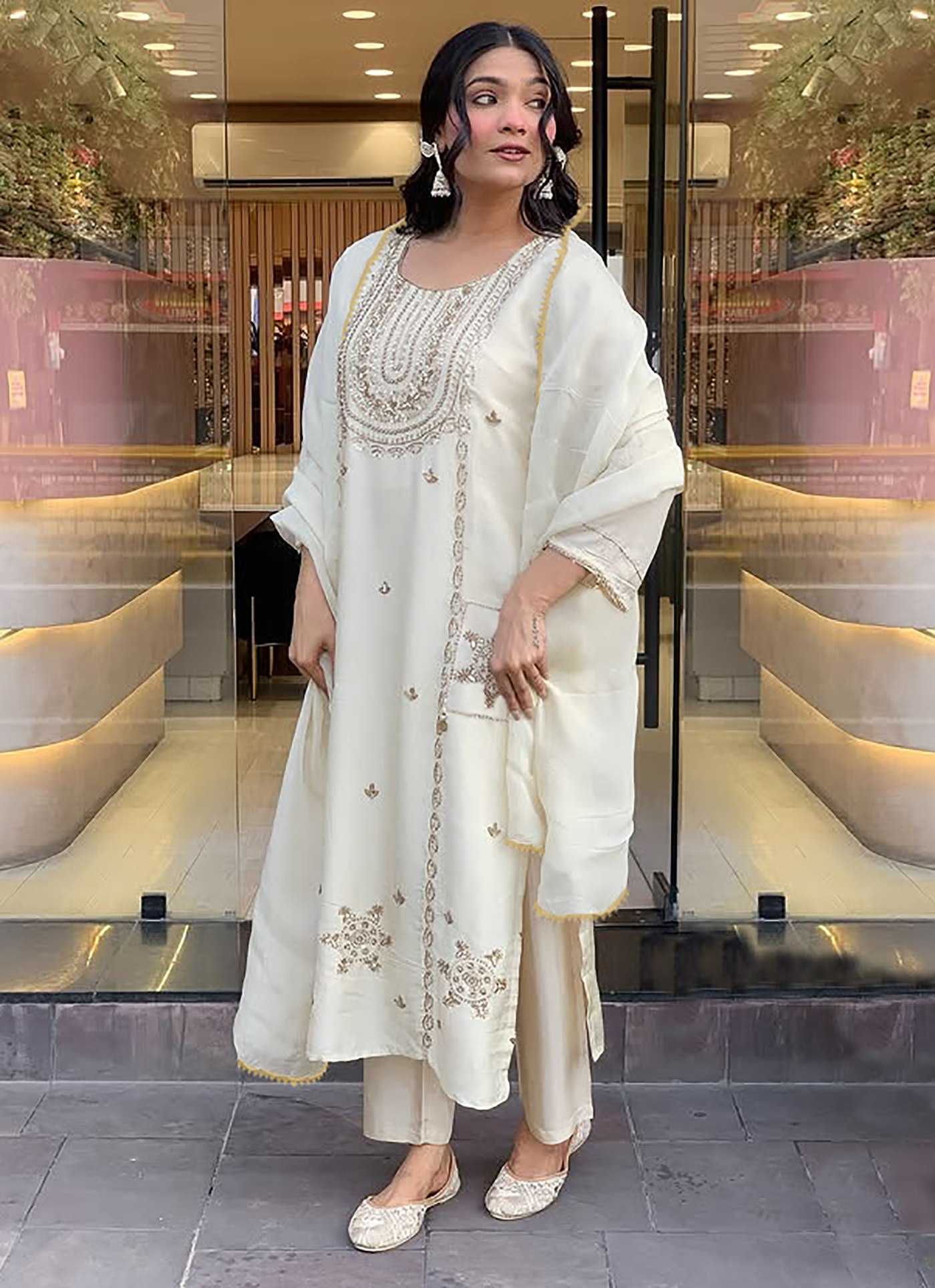 Ynf Fancy KESH334 Pocket Kurti Wholesale Kurti Bottom With Dupatta Embroidered Kurtis White Kurtis Manufacturer- Kapda Export