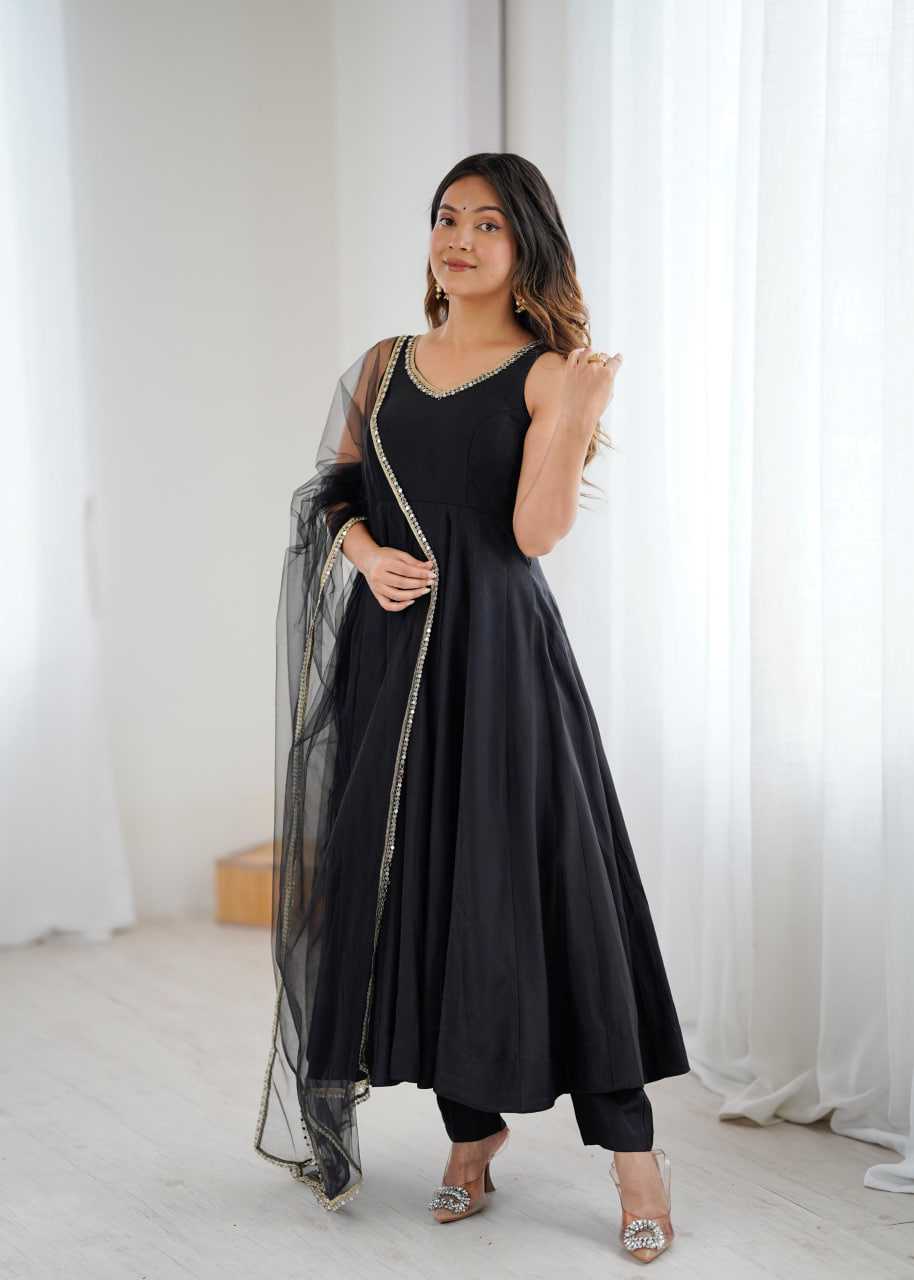 Ynf Heavy Roman Silk KESH530 Romansilk Gowns Wholesale Fancy Gowns Anarkali Gown Black Gown Manufacturer- Kapda Export