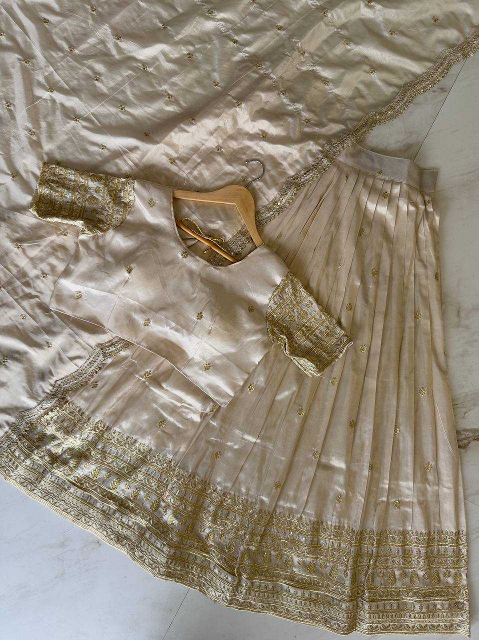 Ynf Shimmer silk KESH598 VNX1073 Sarees Festive Collections Wholesale Indian Sarees Lehenga Sarees Half Sarees Onam Collections Manufacturer- Kapda Export