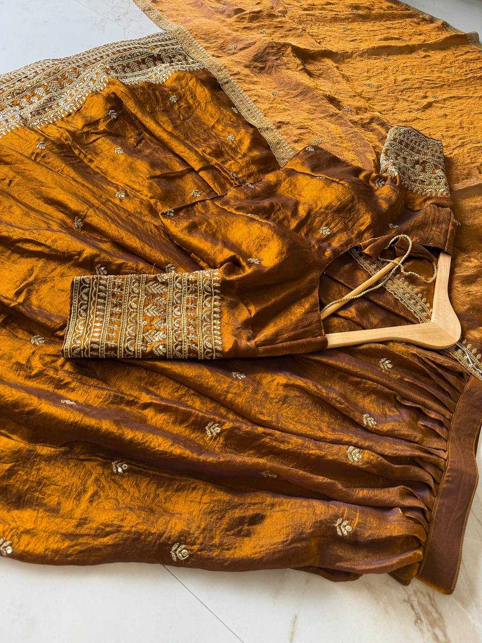 Ynf Tissue Silk KESH598 VNX1069 Sarees Wholesale Indian Sarees Lehenga Sarees Half Sarees Manufacturer- Kapda Export