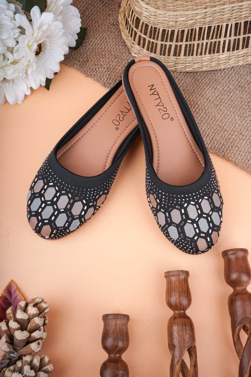Ynf Leather RIN188 KAVYA Festive Collections Women Ethnic Footwear Wholesale Designer Juttis Denim Embroidered Juttis Casual Ethnic Footwear Manufacturer- Kapda Export