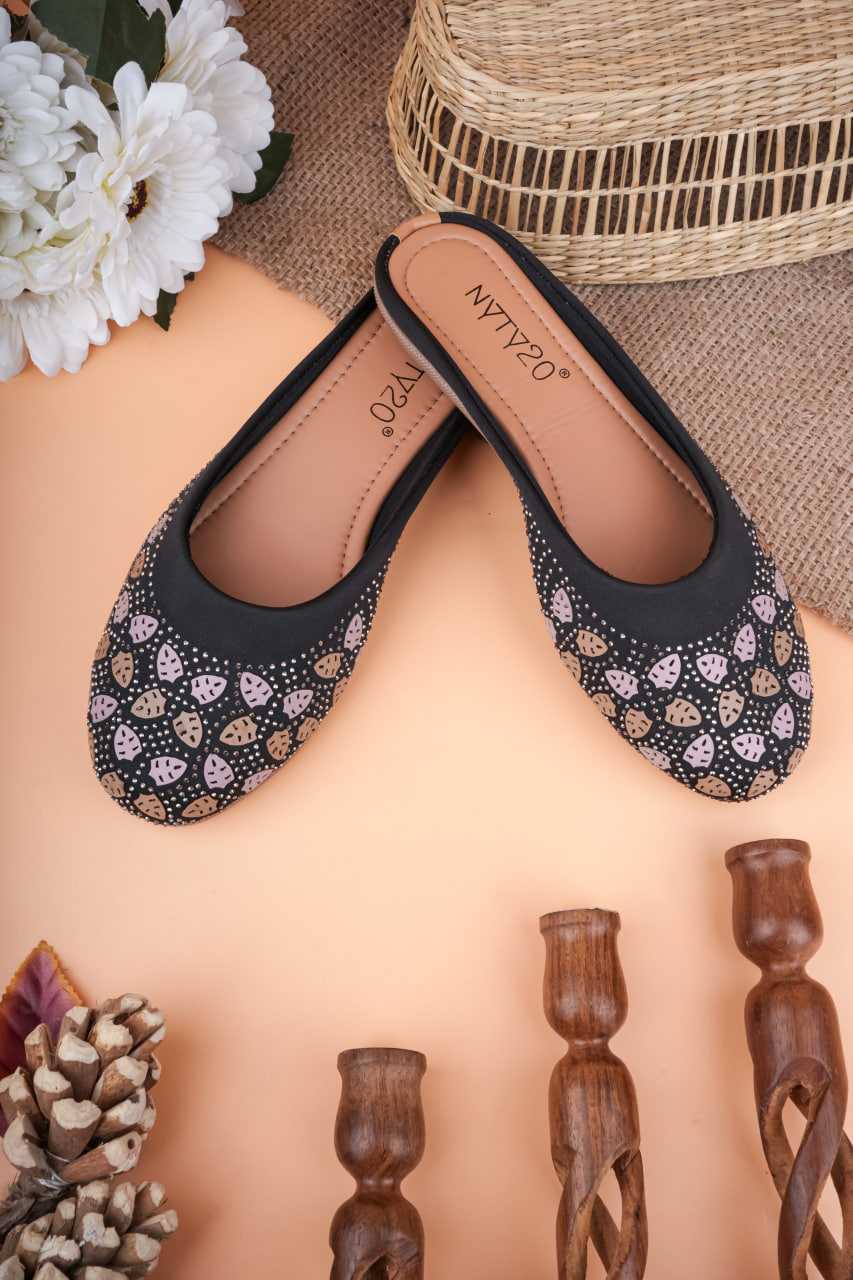 Ynf Leather RIN188 KAVYA Festive Collections Women Ethnic Footwear Wholesale Designer Juttis Denim Embroidered Juttis Casual Ethnic Footwear Manufacturer- Kapda Export