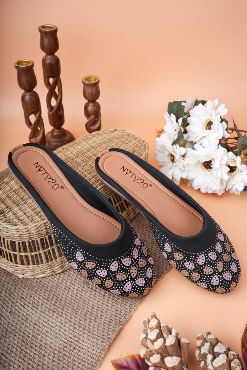 Ynf Leather RIN188 KAVYA Festive Collections Women Ethnic Footwear Wholesale Designer Juttis Denim Embroidered Juttis Casual Ethnic Footwear Manufacturer- Kapda Export