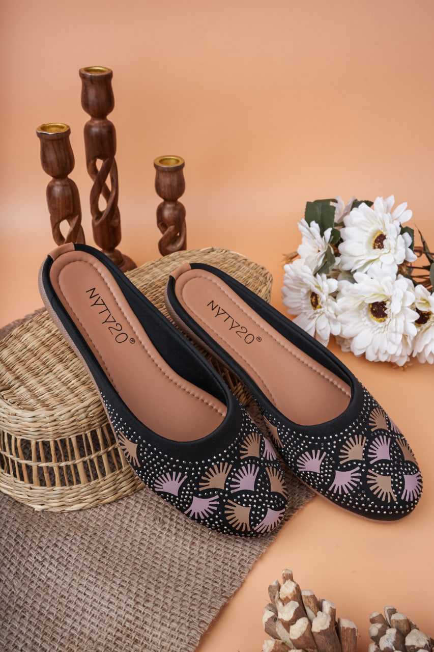 Ynf Leather RIN188 KAVYA Festive Collections Women Ethnic Footwear Wholesale Designer Juttis Denim Embroidered Juttis Casual Ethnic Footwear Manufacturer- Kapda Export