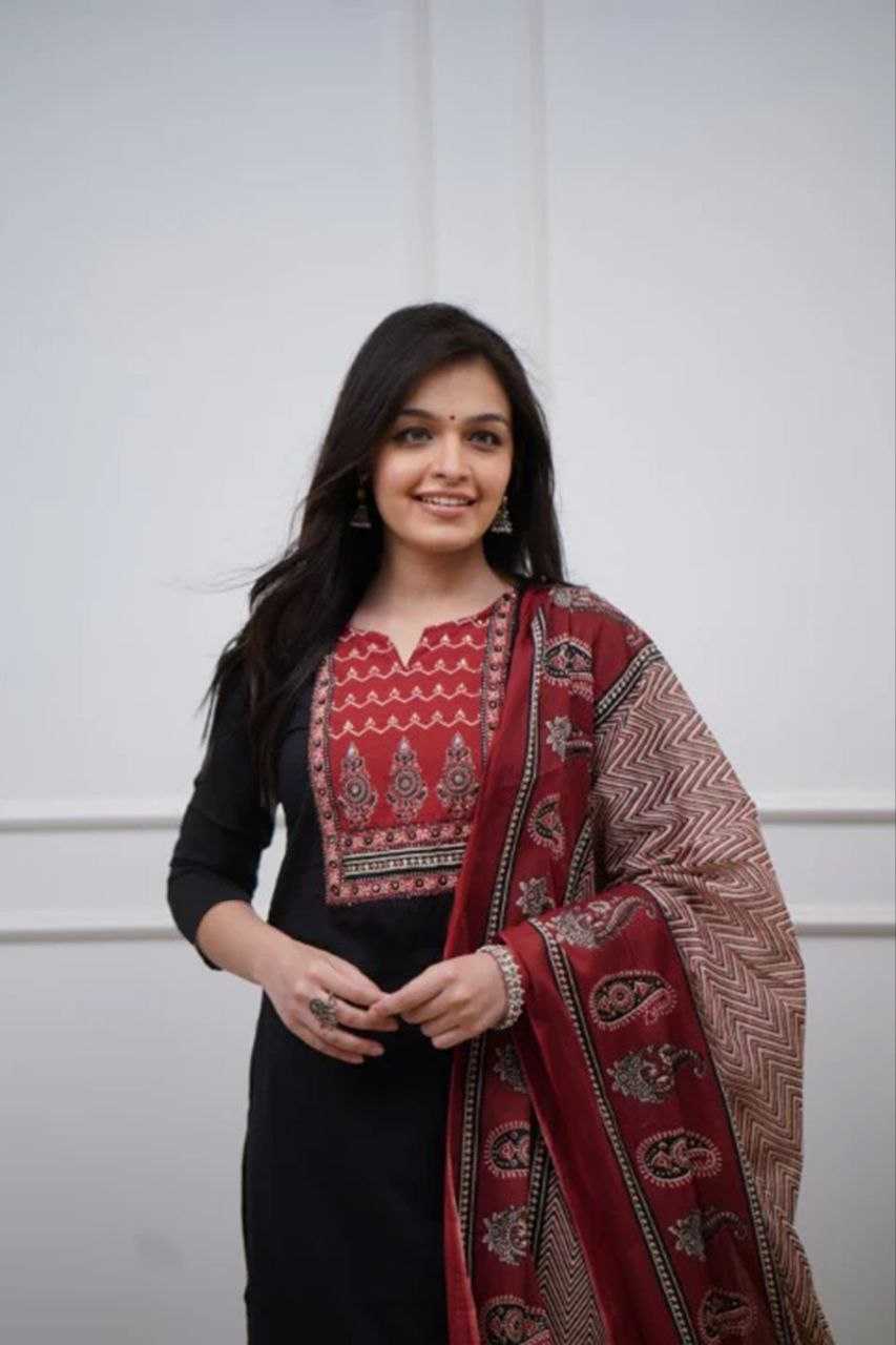 Ynf Rayon KESH625 YUMI Suits & Dresses Mother & Daughter Combo Plus Size Collections Wholesale Party Wear Dresses Mother Daughter Ethnic Sets Mother Daughter Casual Dresses Manufacturer- Kapda Export