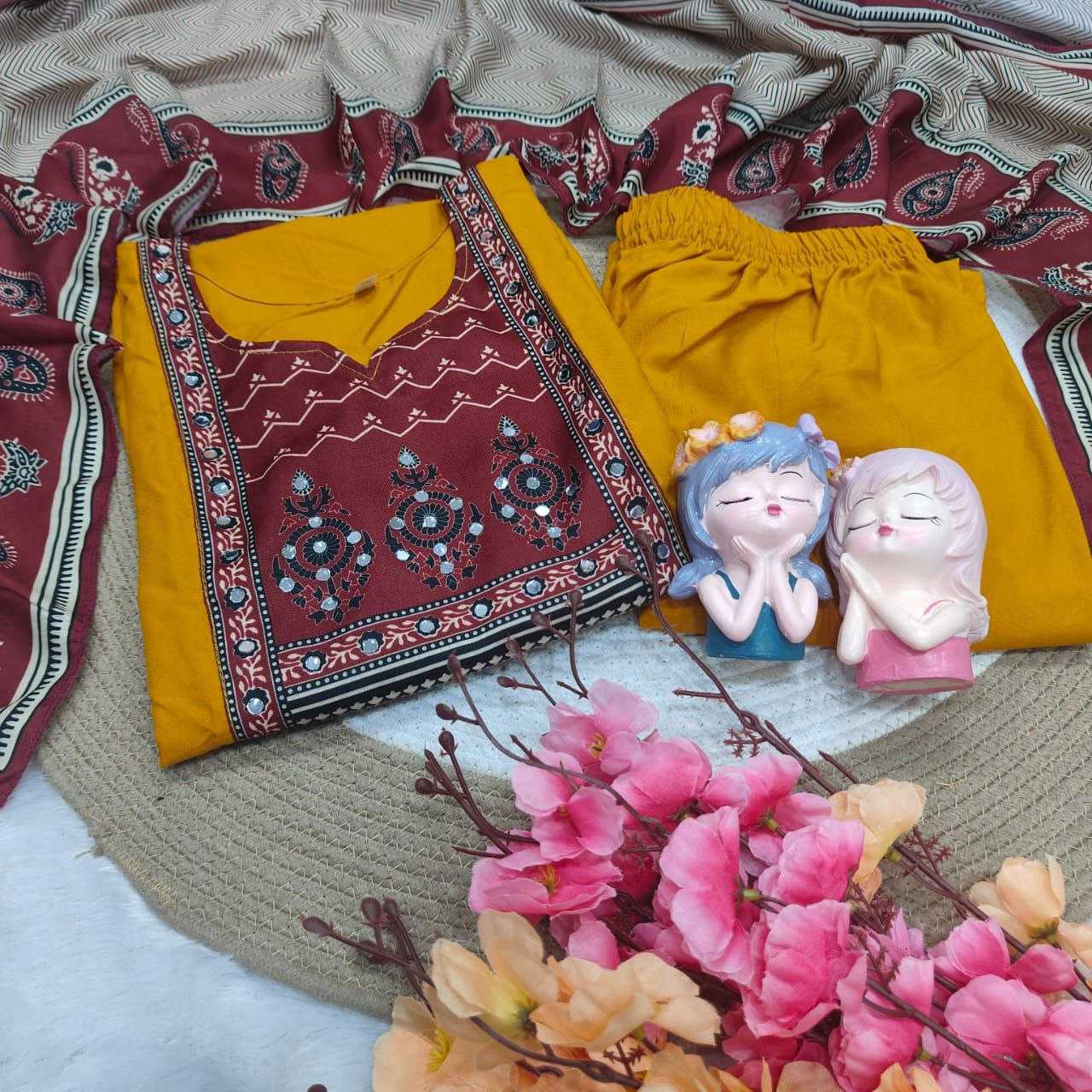 Ynf Rayon KESH625 YUMI Suits & Dresses Mother & Daughter Combo Plus Size Collections Wholesale Party Wear Dresses Mother Daughter Ethnic Sets Mother Daughter Casual Dresses Manufacturer- Kapda Export