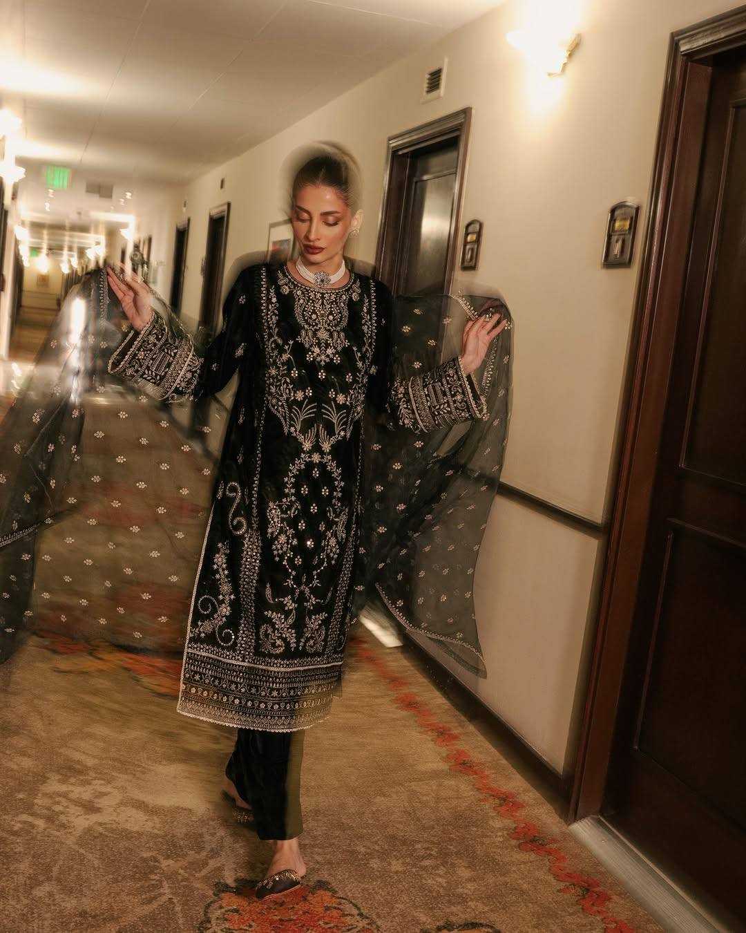 Ynf Velvet KESH492 1389 Suits & Dresses Wedding Collections Festive Collections Wholesale Velvet Suits Embroidered Suits Black Salwar Suit Manufacturer- Kapda Export