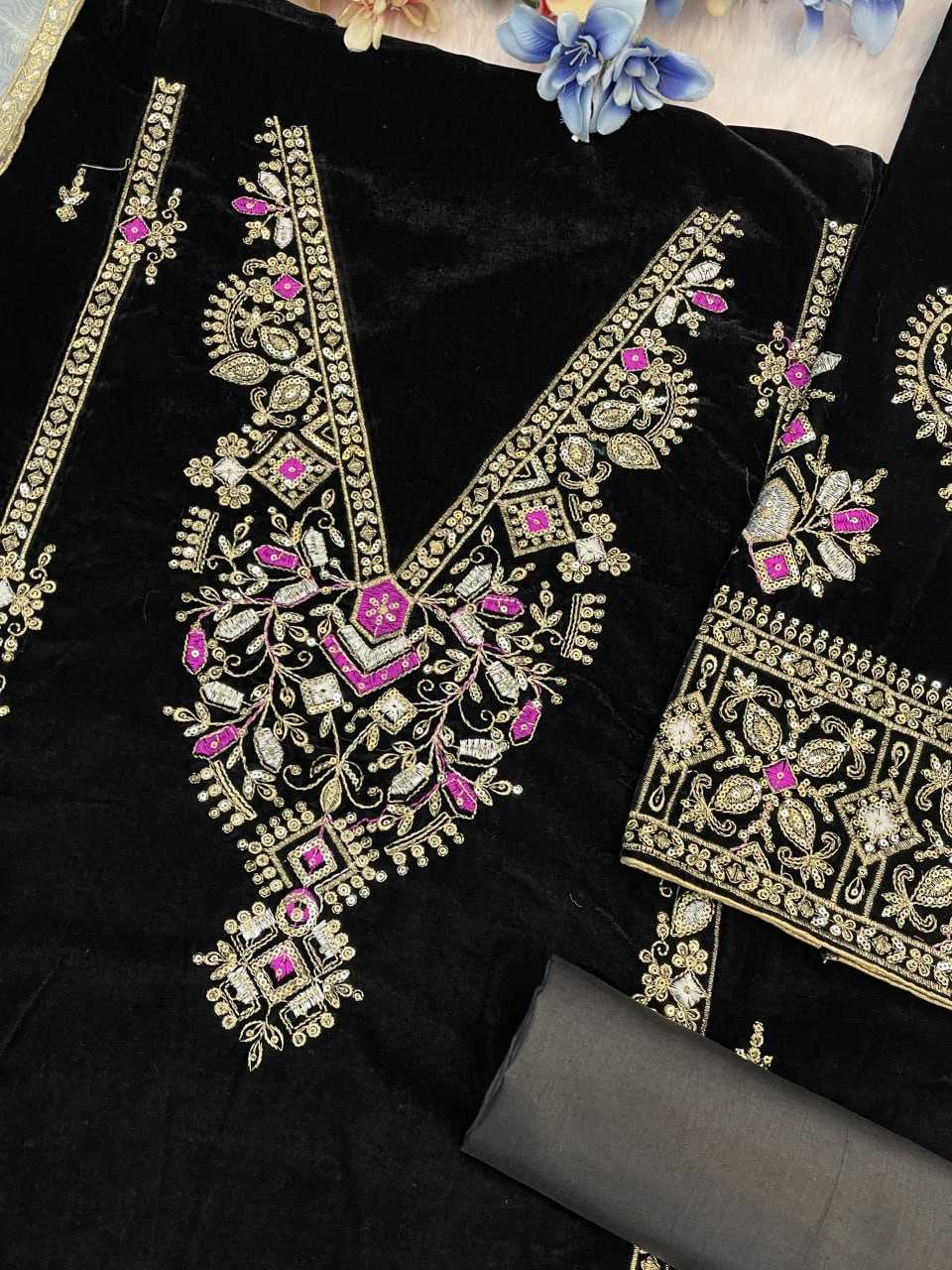 Ynf Velvet RIN131 TAWAKKAL 1320 Suits & Dresses Wholesale Unstitched Suits Velvet Suits Embroidery Suits Semi Stitched Suits Manufacturer- Kapda Export