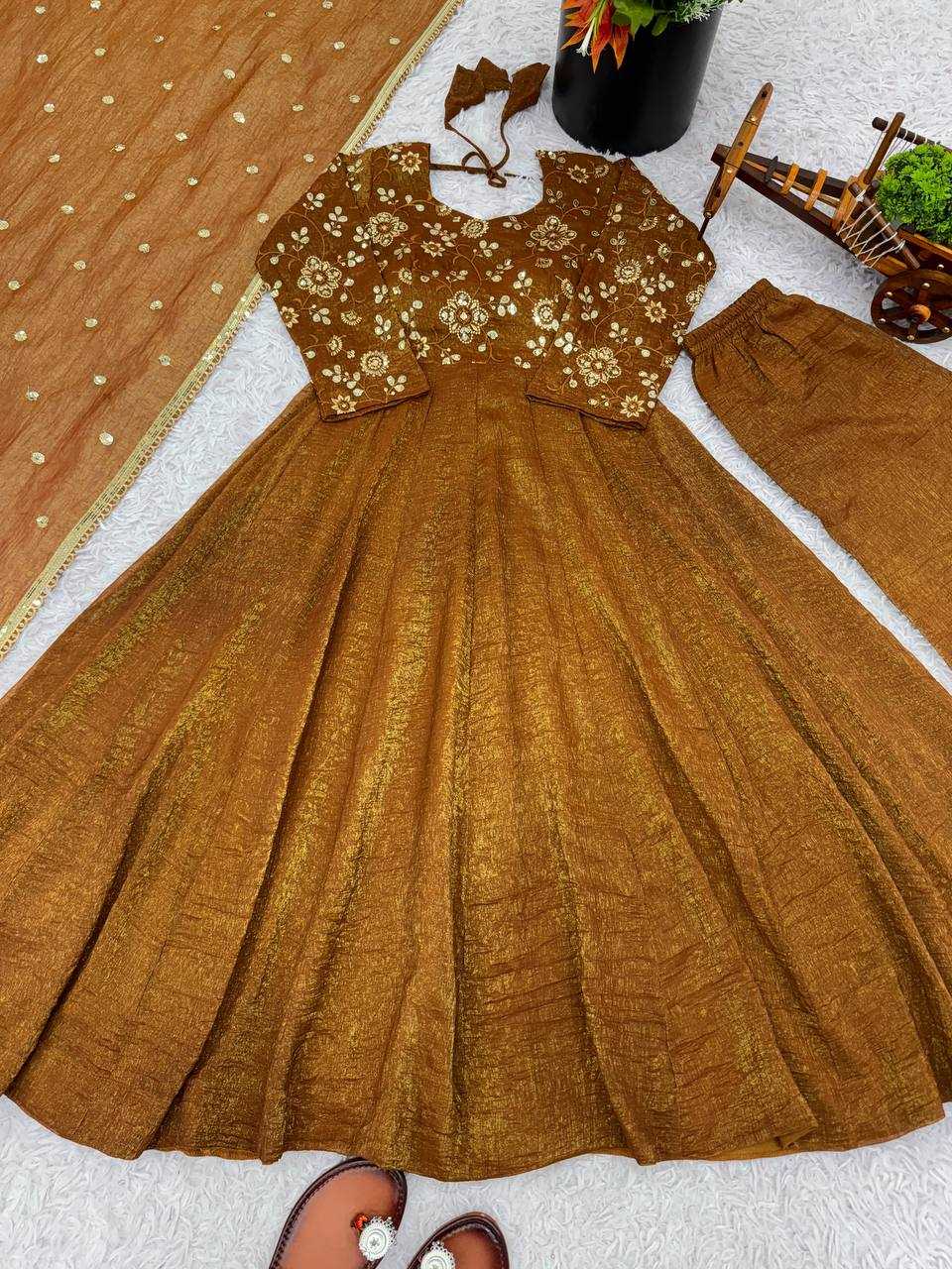 Ynf Crunchi KESH499 5290 Gowns Wholesale Fancy Gowns Embroidery Gowns Lace Gowns Manufacturer- Kapda Export