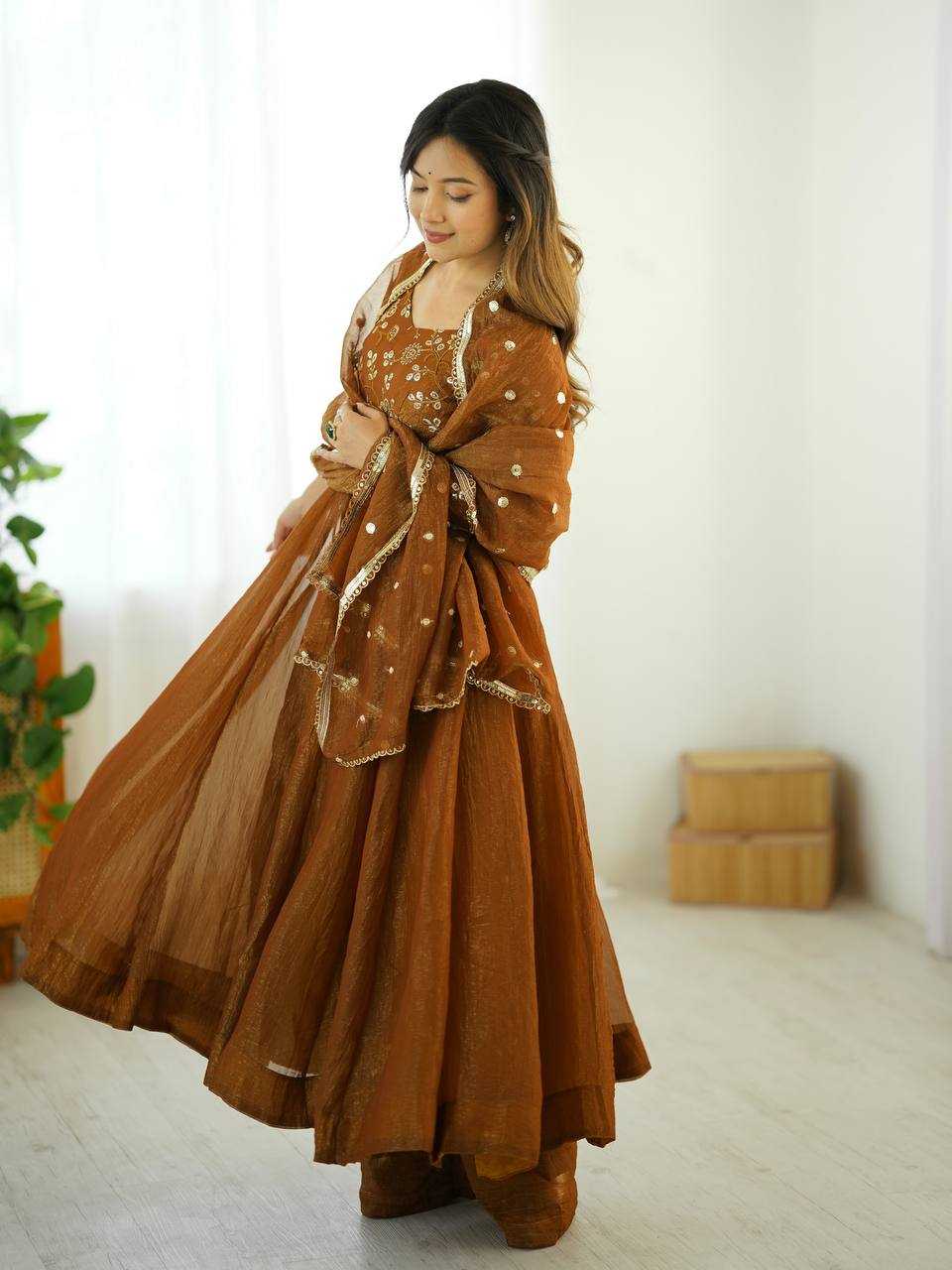 Ynf Crunchi KESH499 5290 Gowns Wholesale Fancy Gowns Embroidery Gowns Lace Gowns Manufacturer- Kapda Export