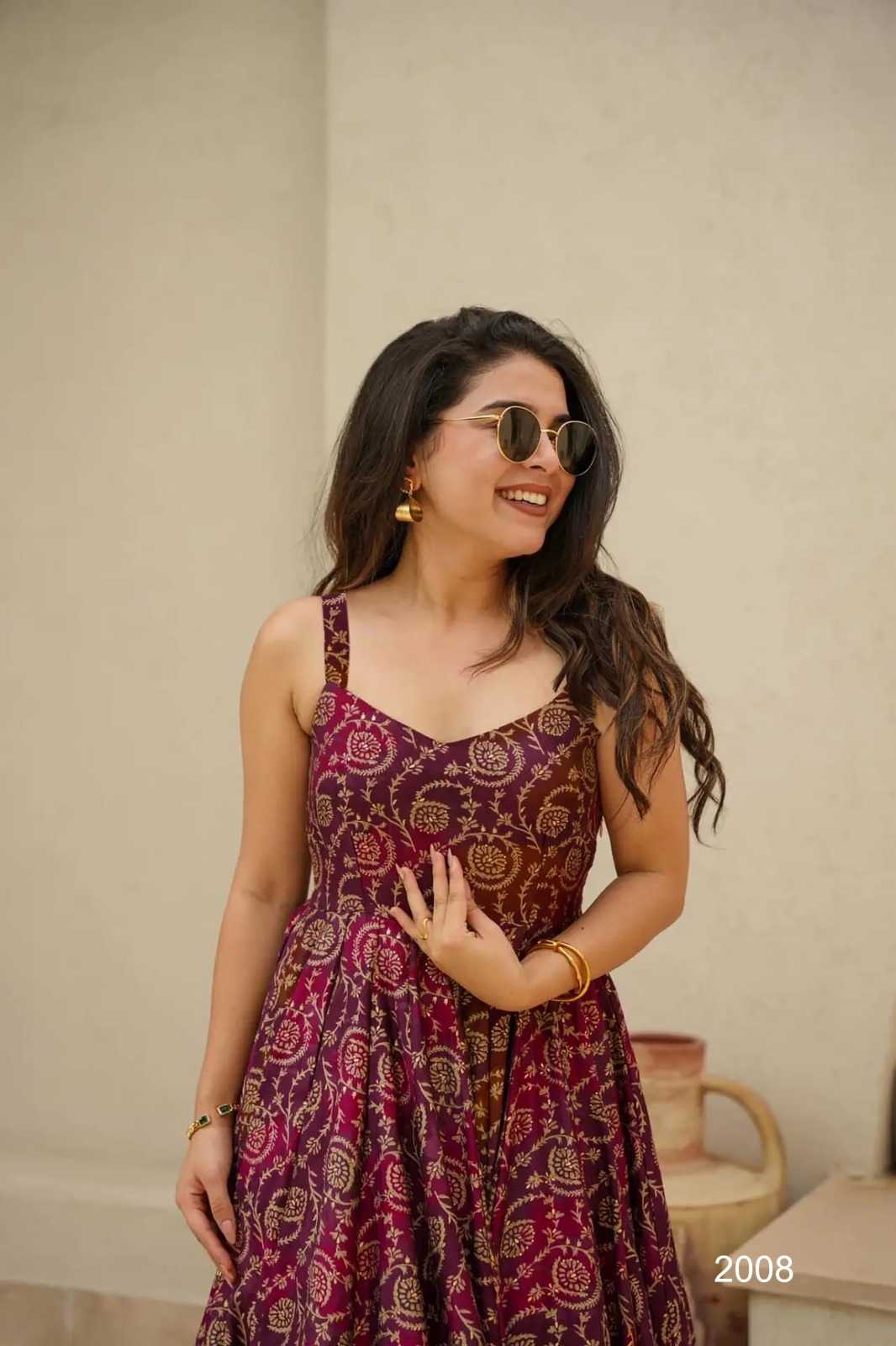 Ynf Heavy Rayon KESH530 LUCAYA VOL-20 2001 Gowns Wholesale Long Gowns Indo-Western Gowns Reception Gowns Manufacturer- Kapda Export