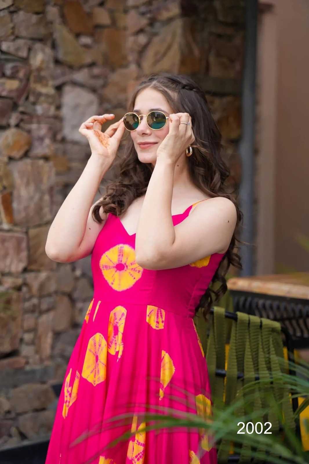 Ynf Heavy Rayon KESH530 LUCAYA VOL-20 2001 Gowns Wholesale Long Gowns Indo-Western Gowns Reception Gowns Manufacturer- Kapda Export