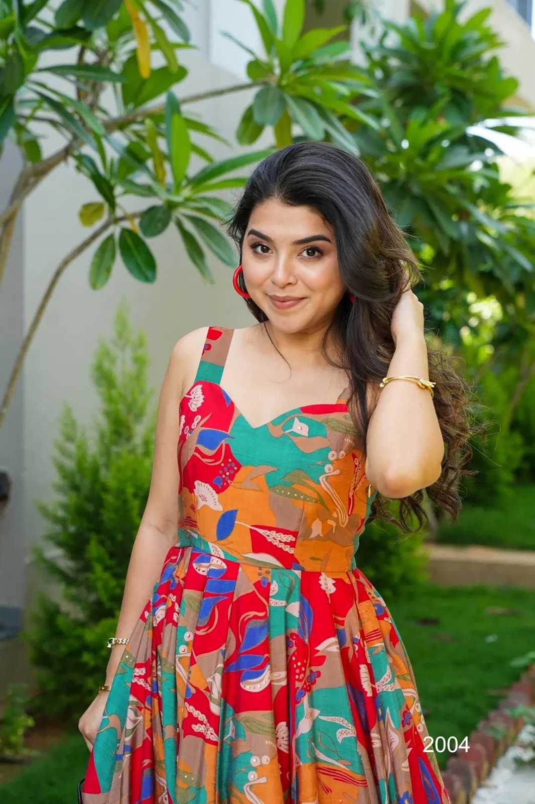 Ynf Heavy Rayon KESH530 LUCAYA VOL-20 2001 Gowns Wholesale Long Gowns Indo-Western Gowns Reception Gowns Manufacturer- Kapda Export