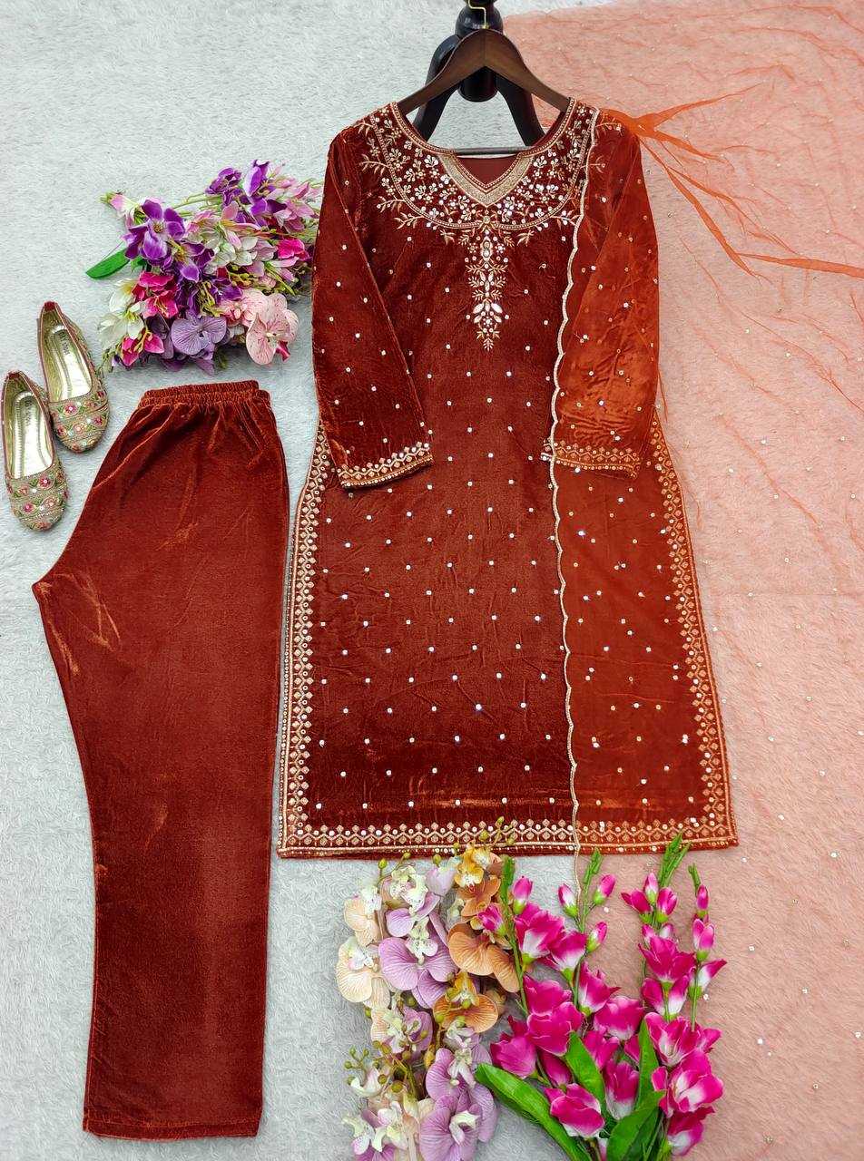 Ynf Velvet KESH506 1233 Suits & Dresses Wholesale Ladies Suits Kashmiri Suits Embroidery Suits Floor-Length Dresses Manufacturer- Kapda Export