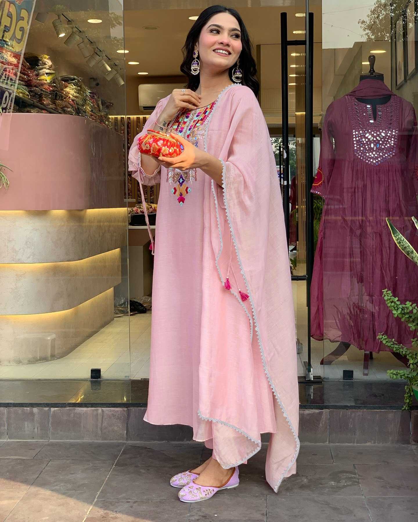 Ynf Fancy KESH334 Highclass Suits & Dresses Wedding Collections Wholesale Embroidered Suits Long Kurti Suits Wedding Outfits Manufacturer- Kapda Export