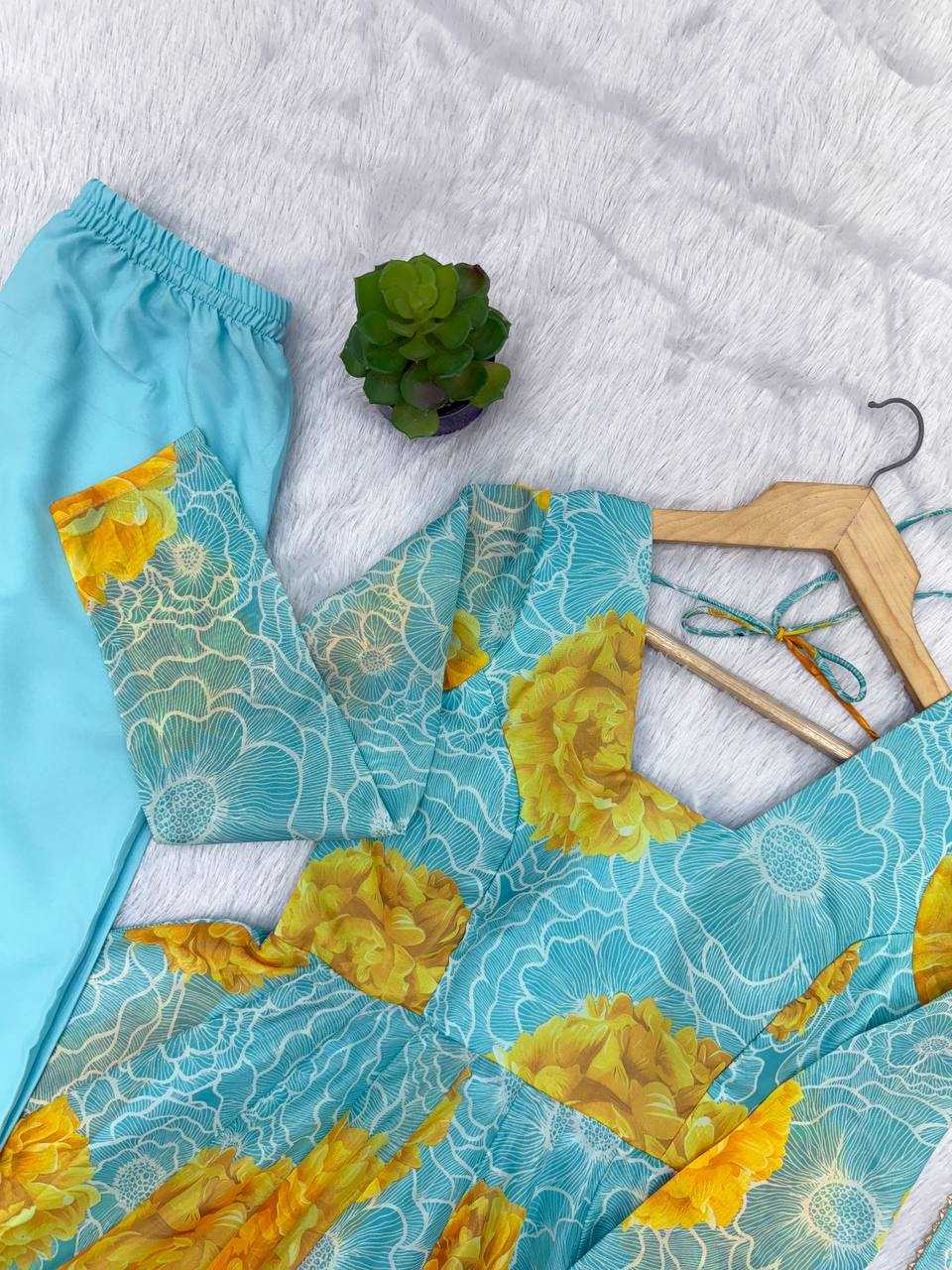 Ynf Organza Gowns Wholesale Party Wear Gowns Designer Gowns Lightweight Gowns Manufacturer- Kapda Export