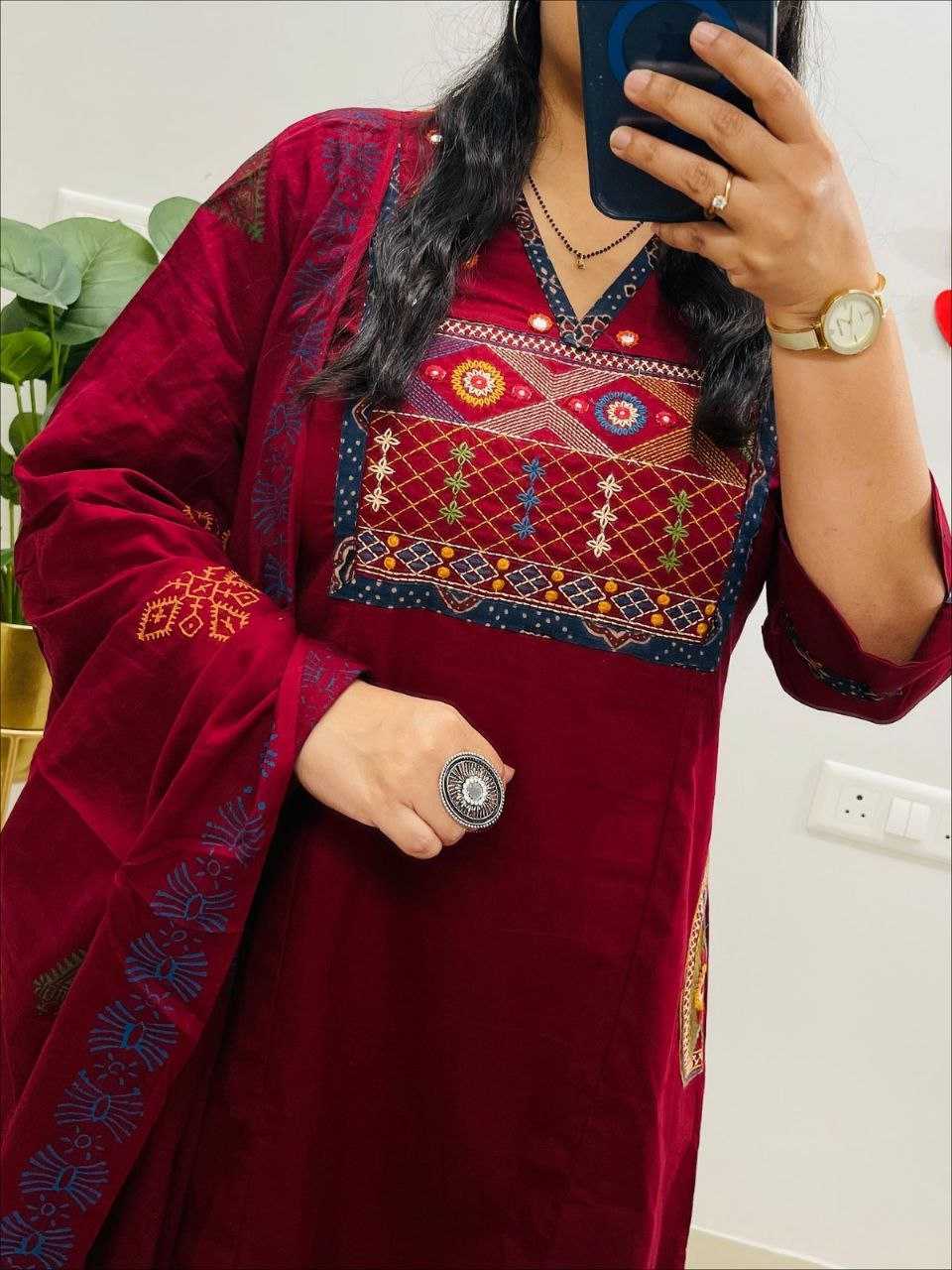 Ynf Rayon KESH517 19 Suits & Dresses Wholesale Party wear suits Embroidered Suits Long Kurti Suits Manufacturer- Kapda Export